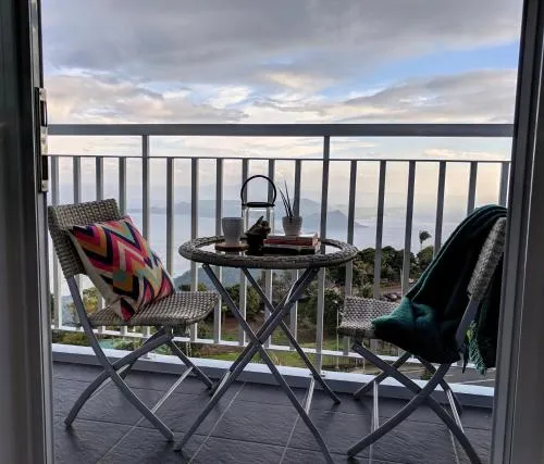 Cozy Family Suite with Stunning View of Taal