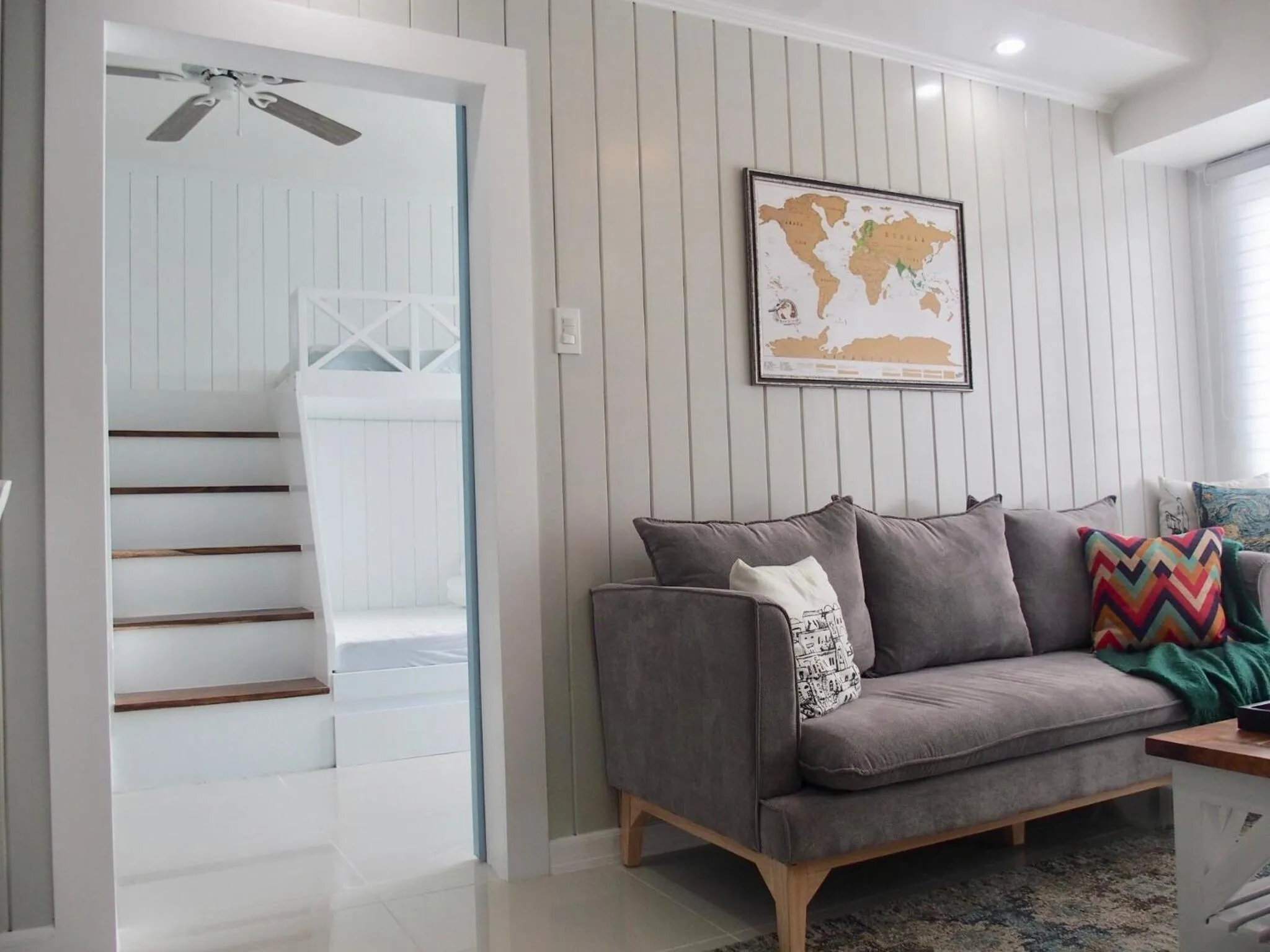 Living room in Cozy Family Suite with Stunning View of Taal