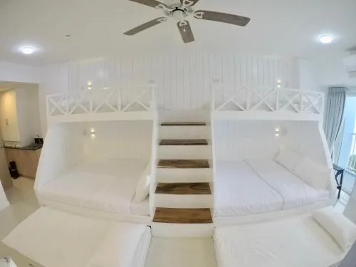 Cozy Family Suite with Stunning View of Taal