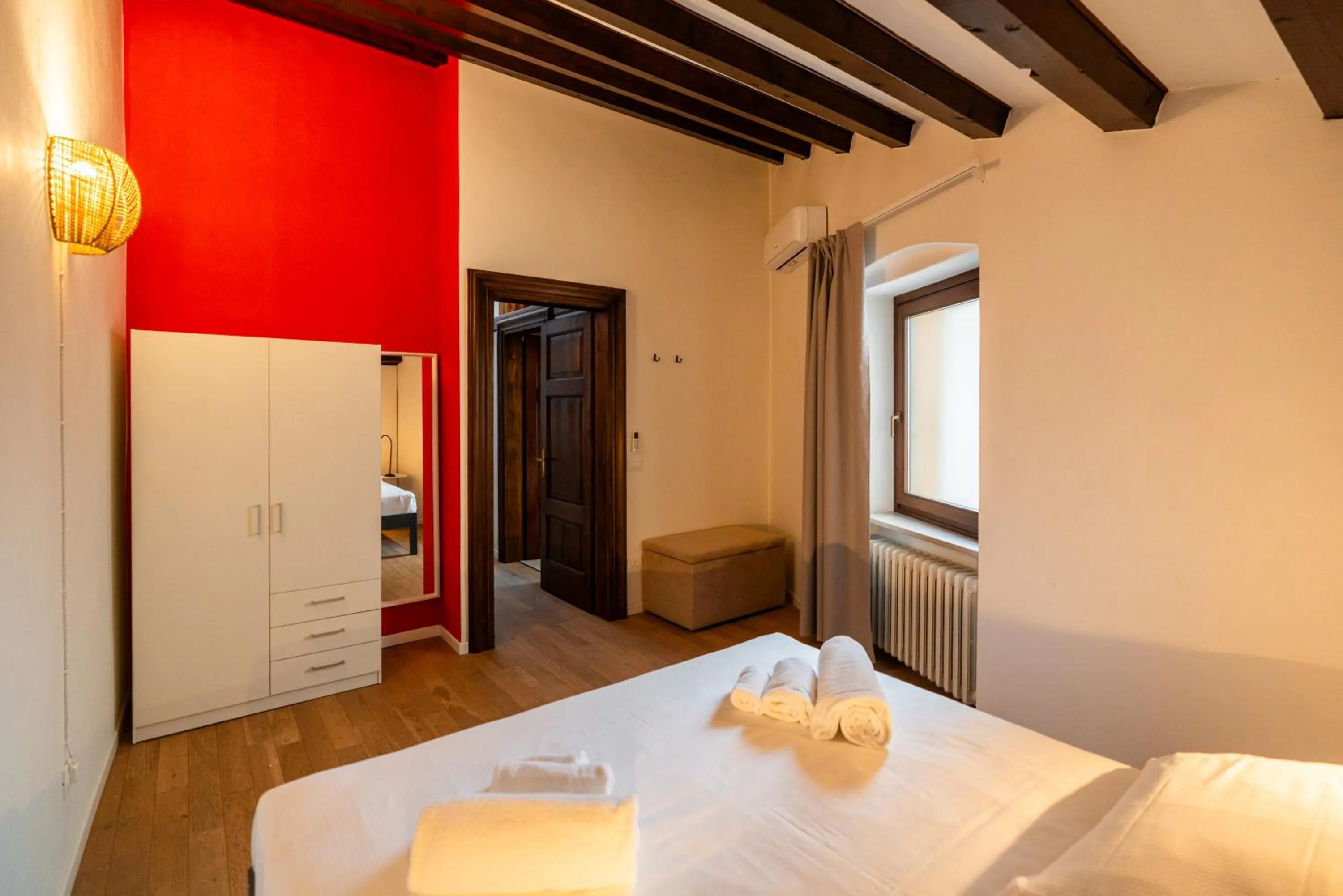 Bed in La finestra sul Ponte by Postcardsfrom