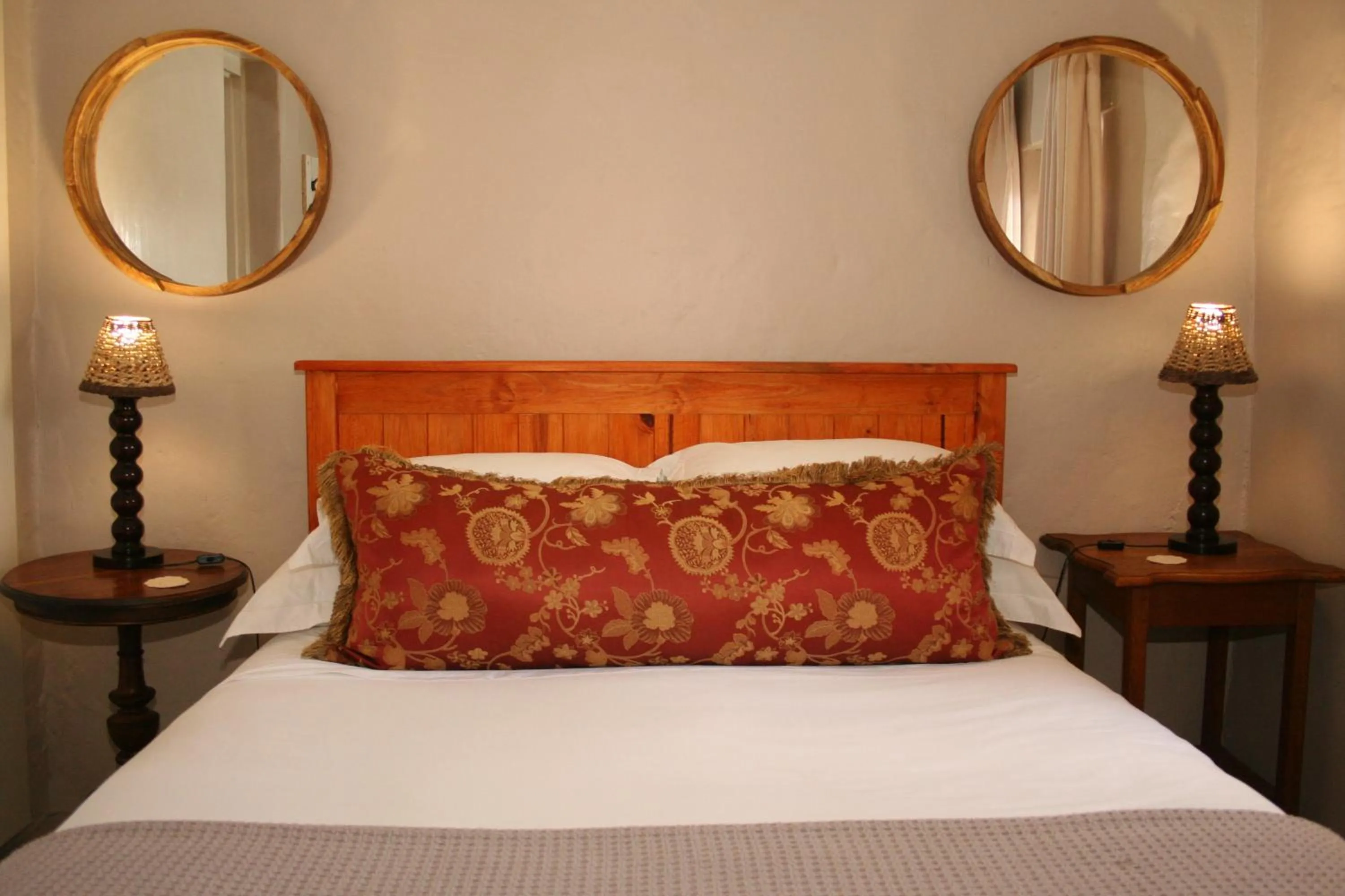 Bedroom, Bed in Perlman House