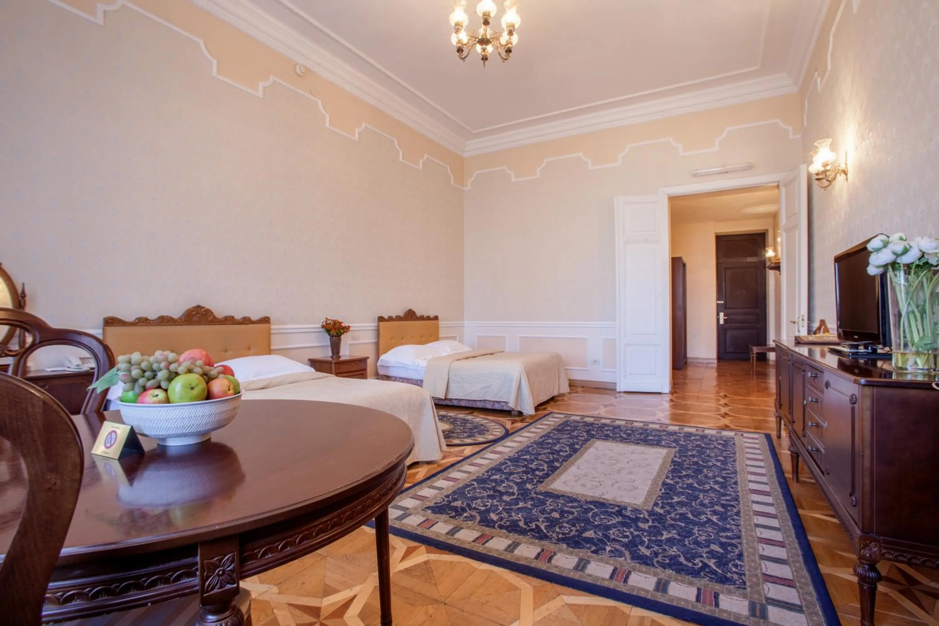 TV and multimedia, Bed in Londonska SPA Hotel