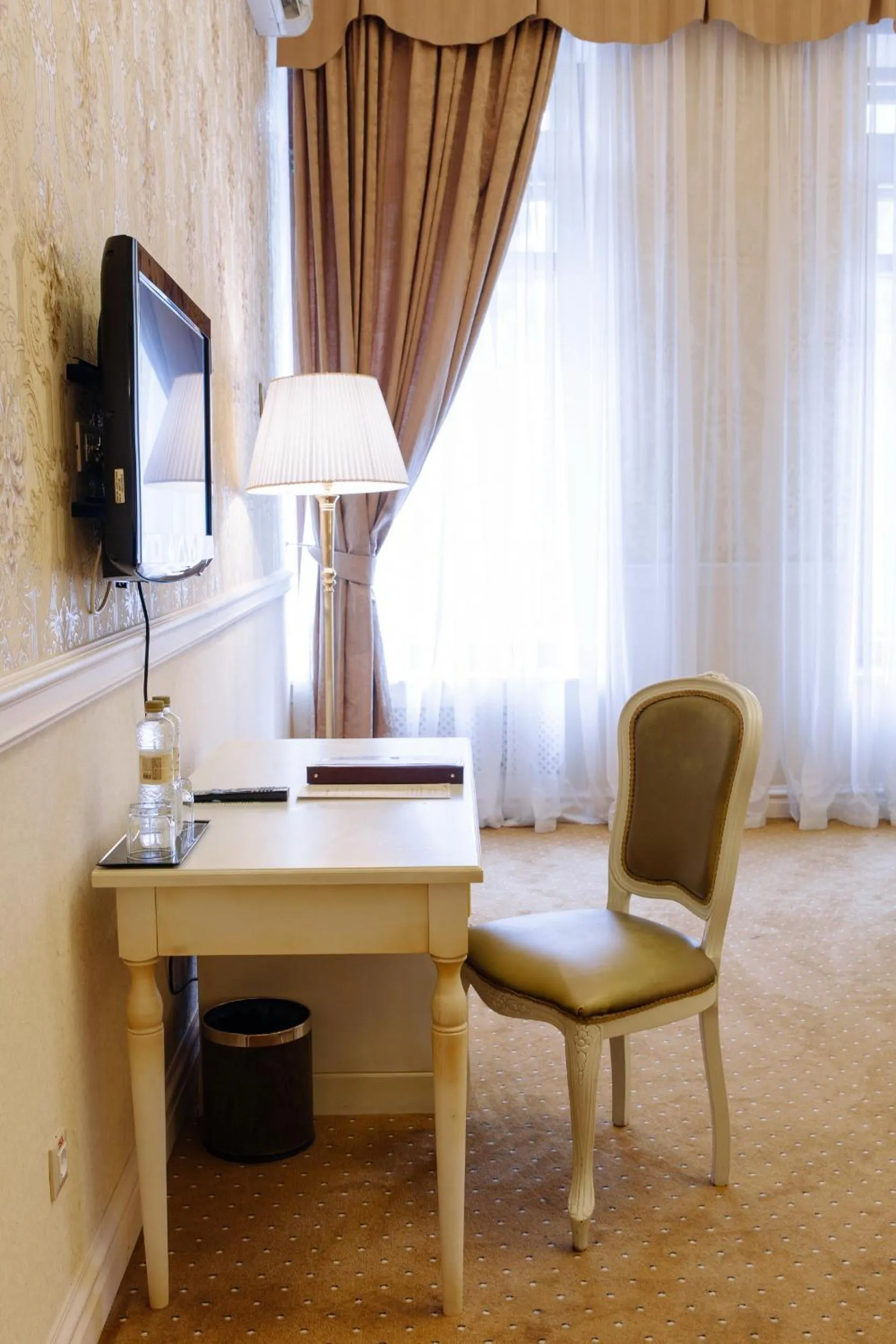 TV and multimedia in Londonska SPA Hotel