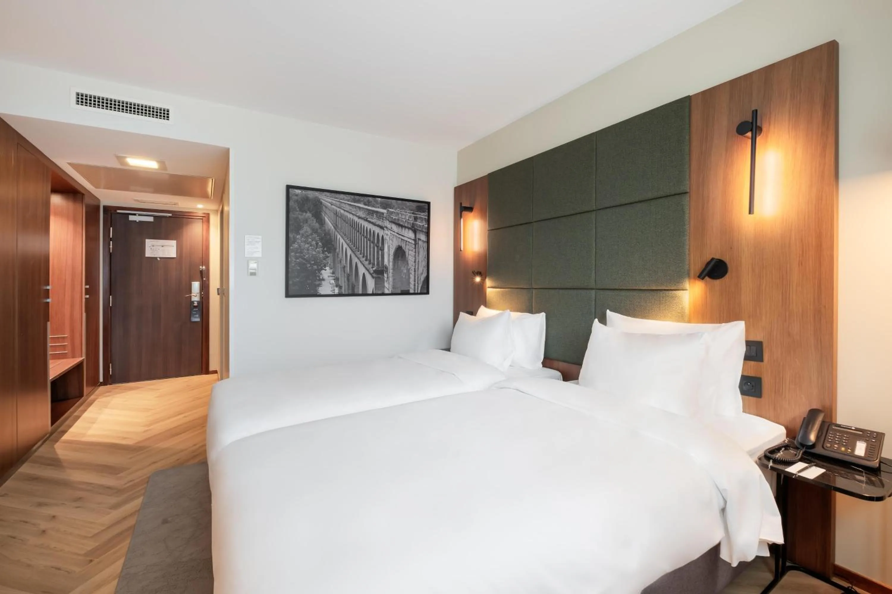 Bedroom, Bed in Radisson Blu Hotel, Montpellier