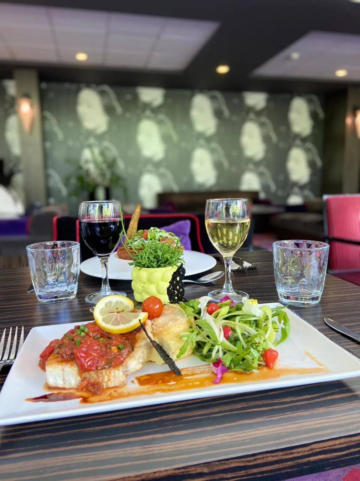 Restaurant/places to eat in Radisson Blu Hotel, Montpellier