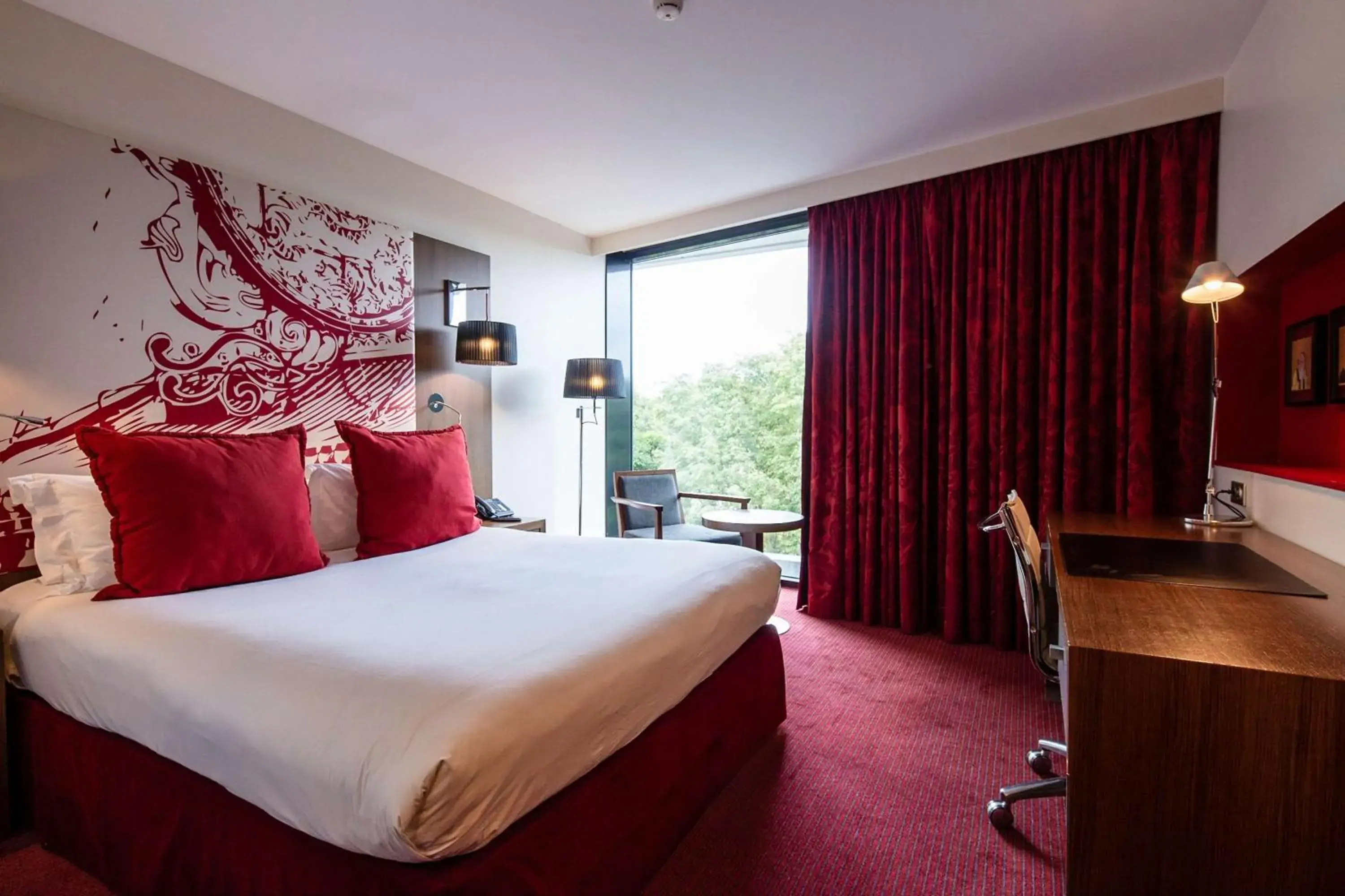 Bedroom, Bed in Radisson Blu Hotel, Montpellier Bedroom, Bed in Radisson Blu Hotel, Montpellier