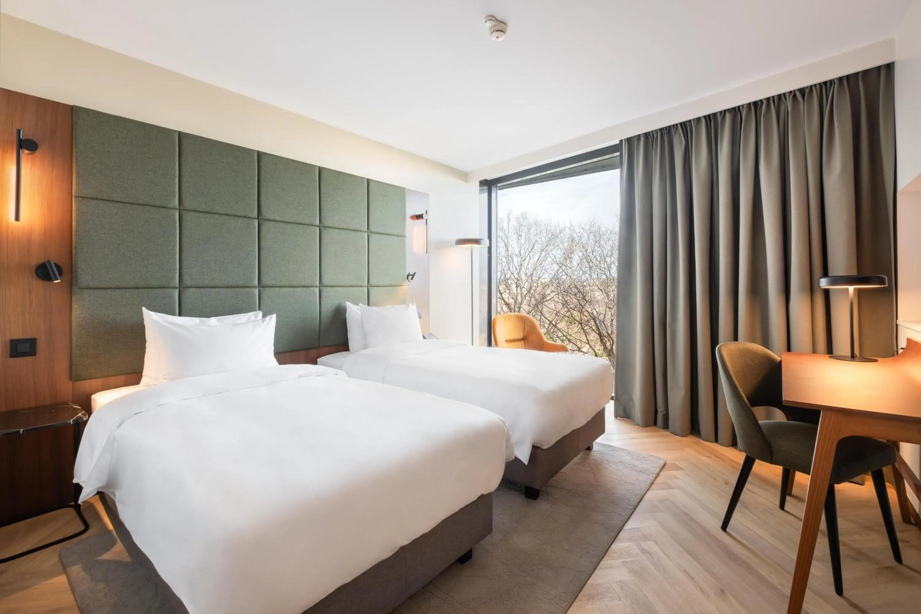 Bedroom, Bed in Radisson Blu Hotel, Montpellier