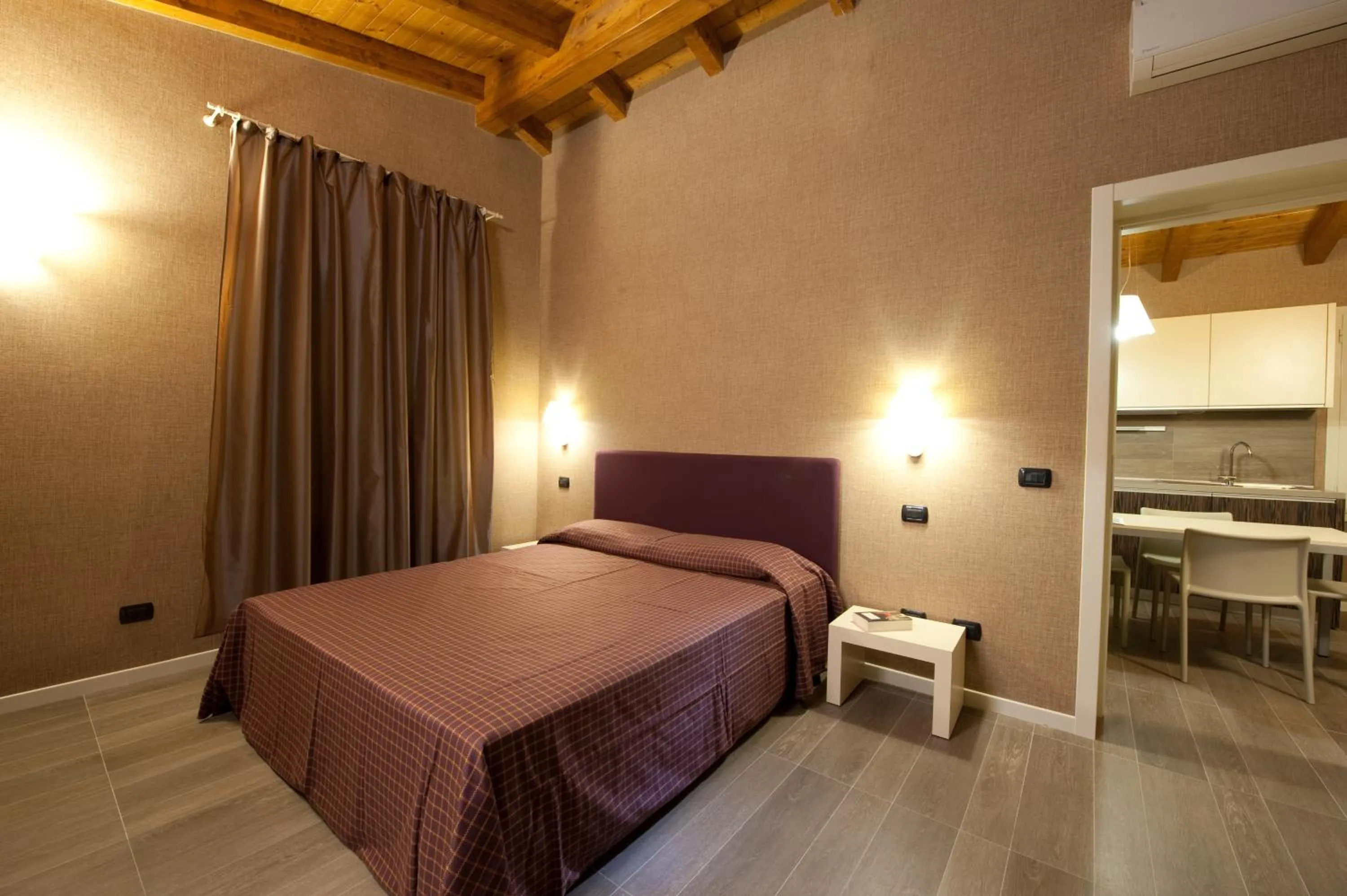 Bed in Hotel Locanda Stendhal