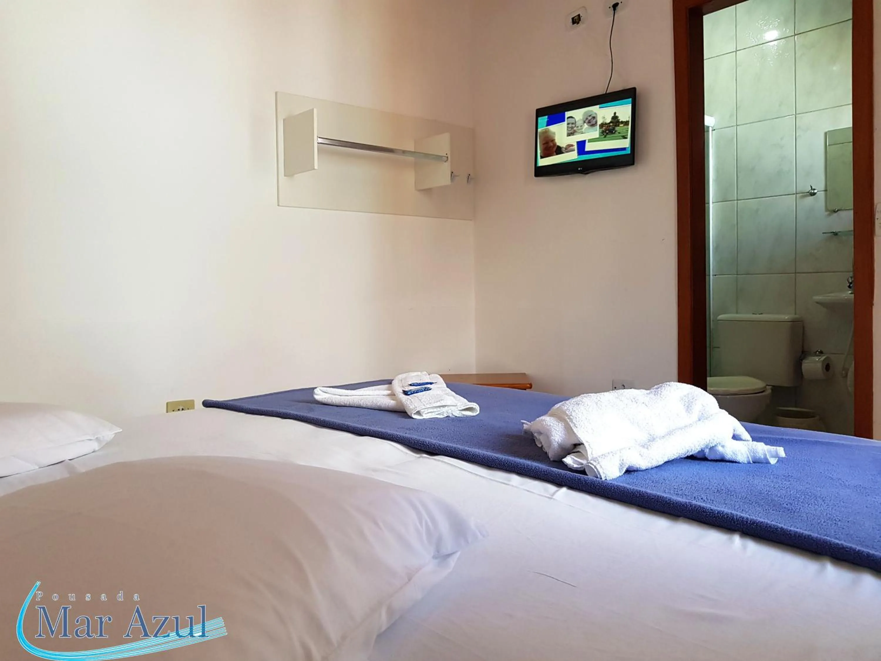 Photo of the whole room, Bed in Pousada Mar Azul