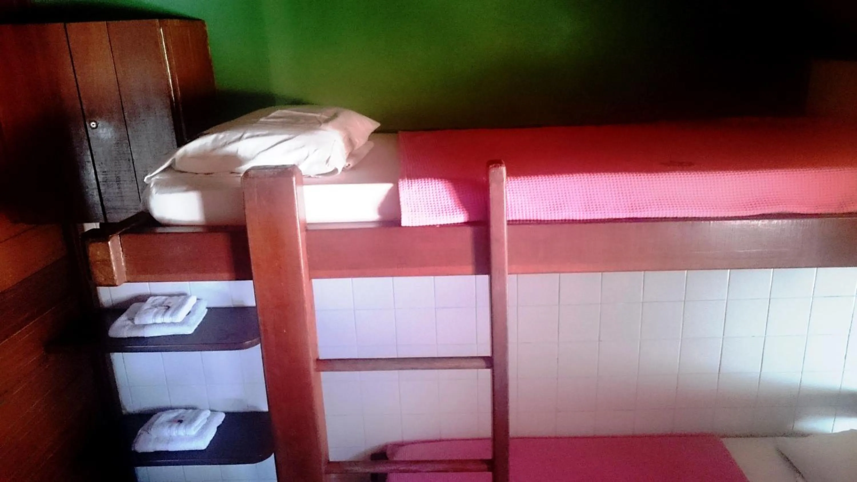 Bedroom, Bed in Laranjeiras Hostel