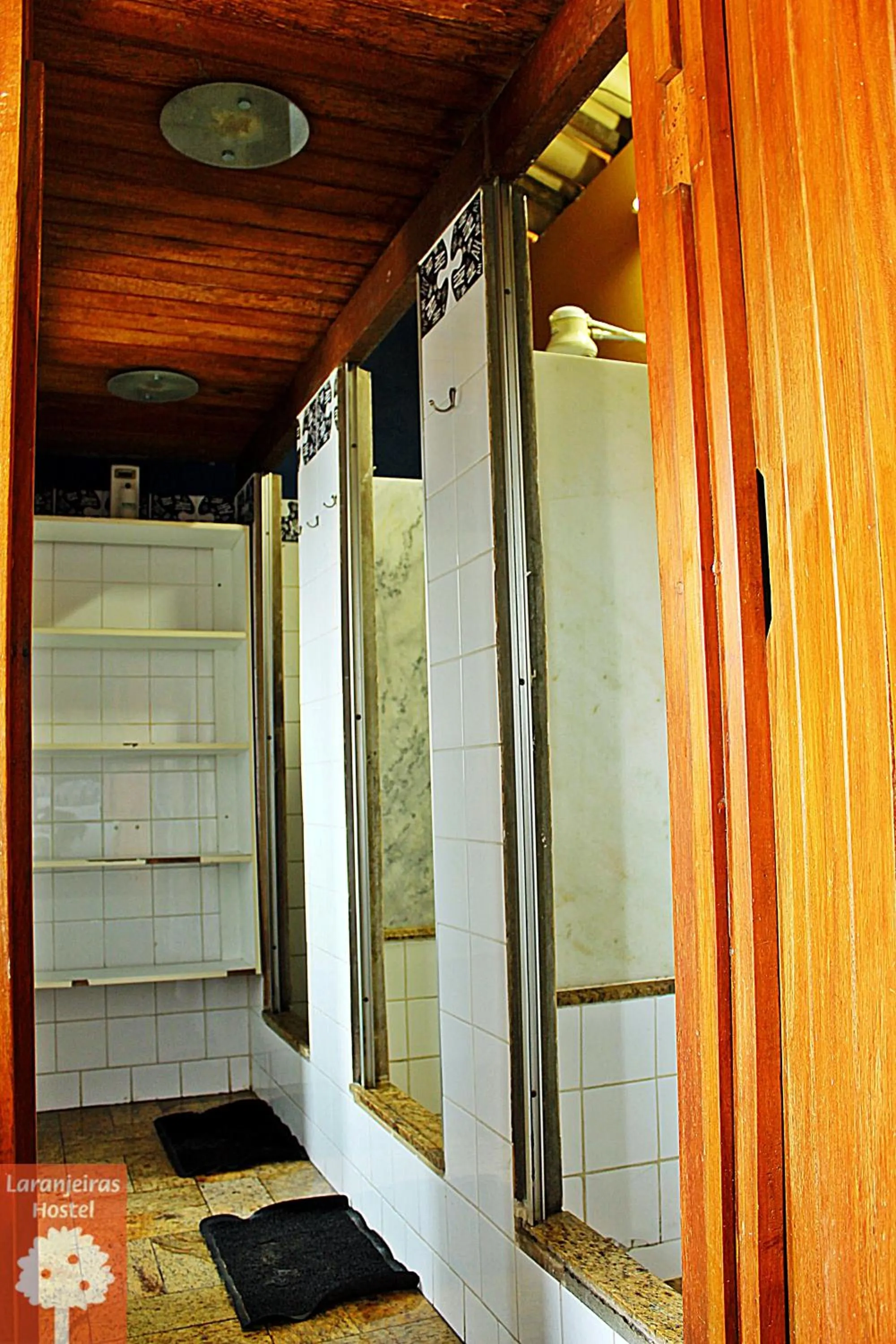 Shower in Laranjeiras Hostel