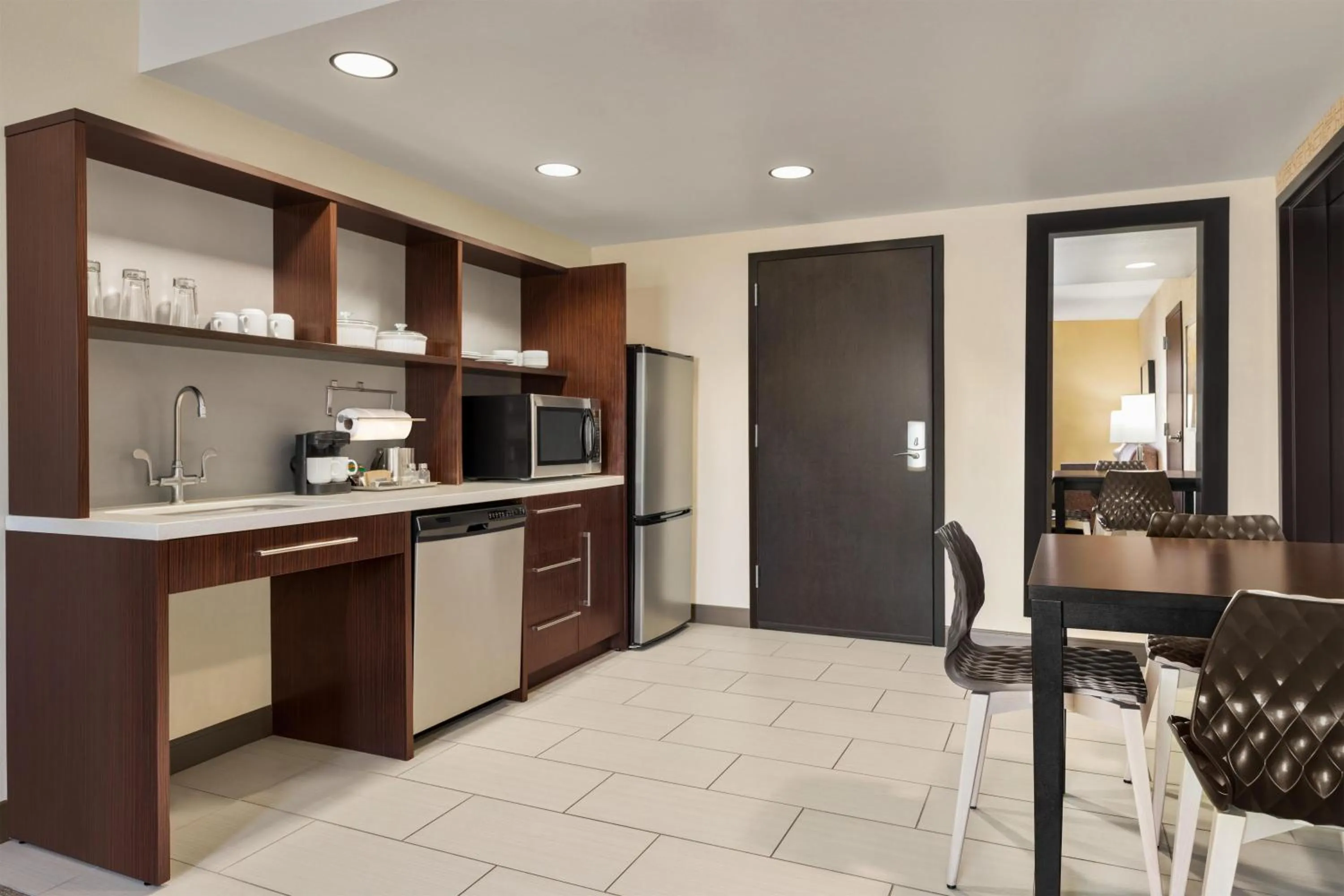 Kitchen or kitchenette in Home2 Suites by Hilton Salt Lake City/Layton
