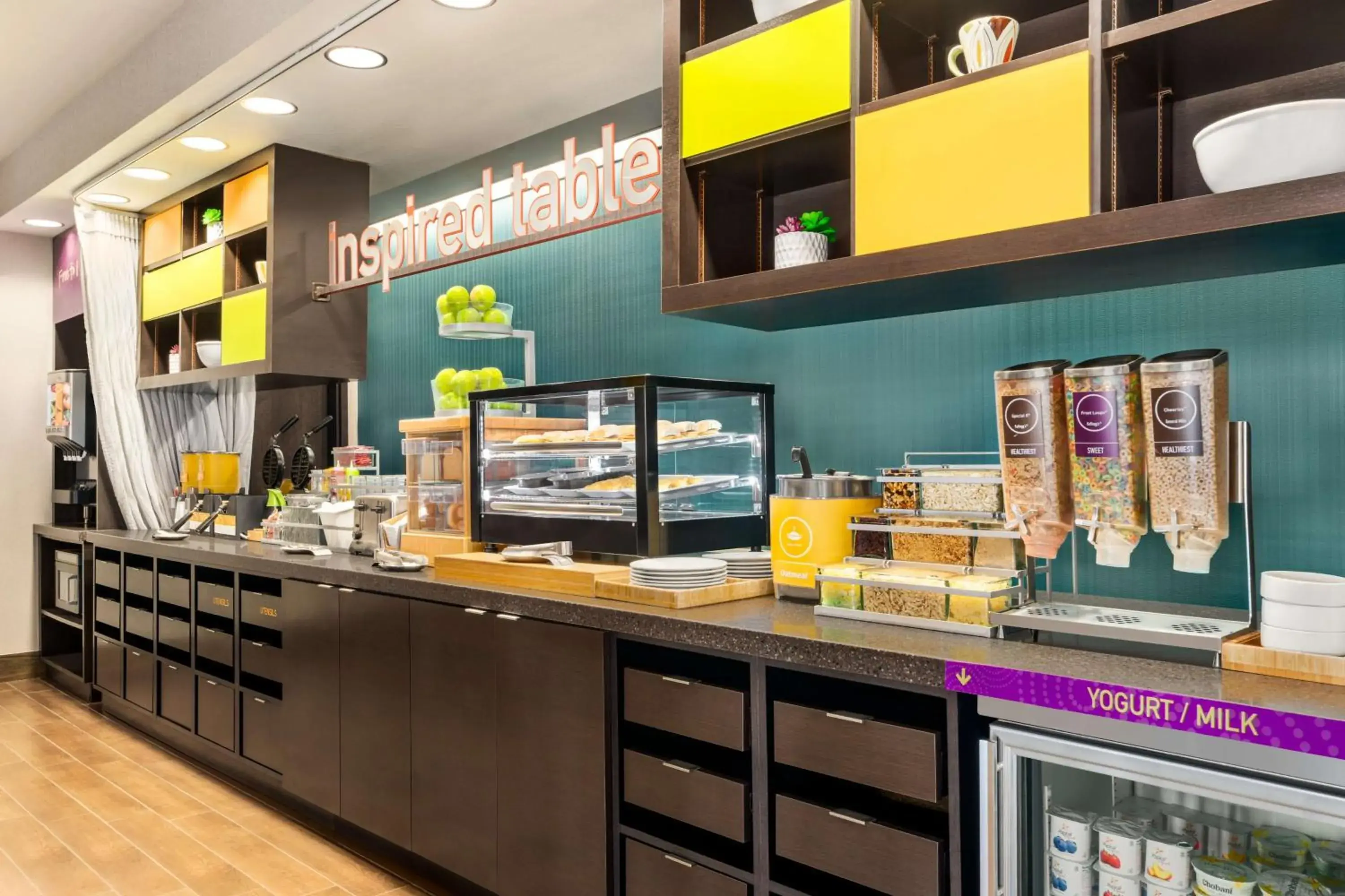 Breakfast in Home2 Suites by Hilton Salt Lake City/Layton Breakfast in Home2 Suites by Hilton Salt Lake City/Layton