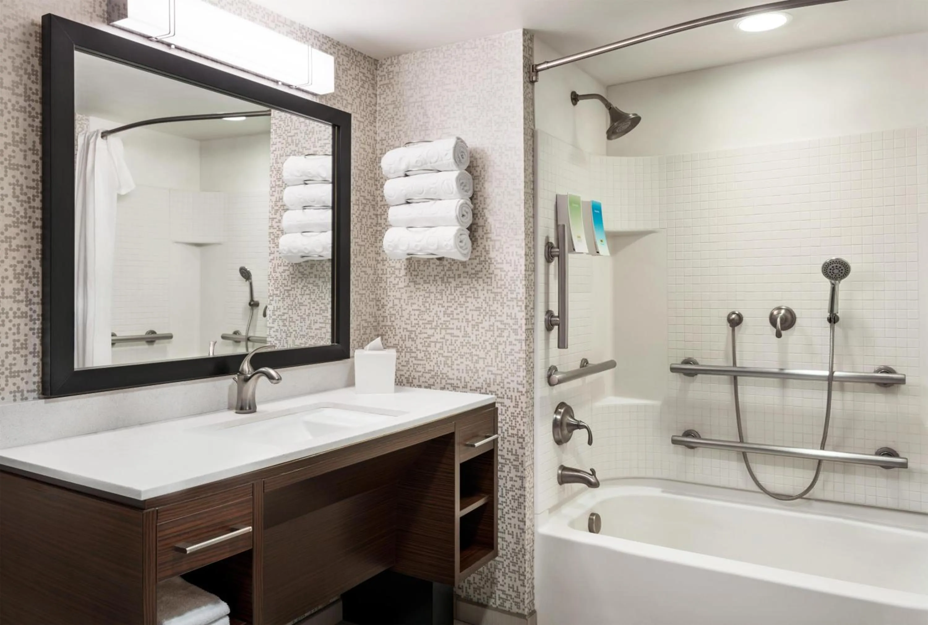 Bathroom in Home2 Suites by Hilton Salt Lake City/Layton