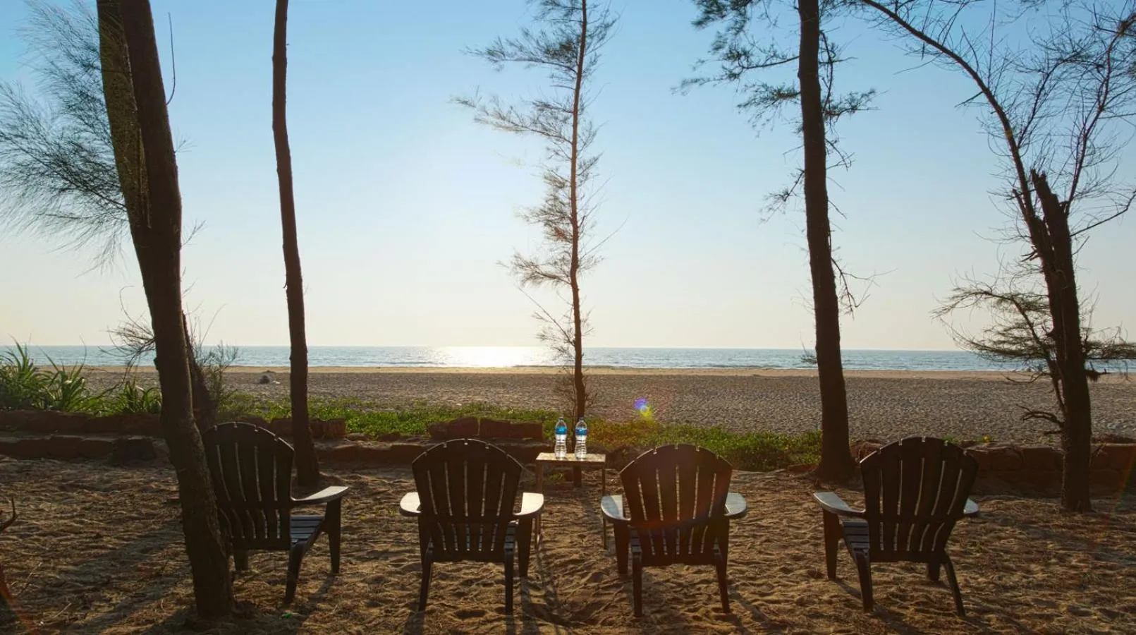 Beach in Blue Ocean Sands - On the Beach