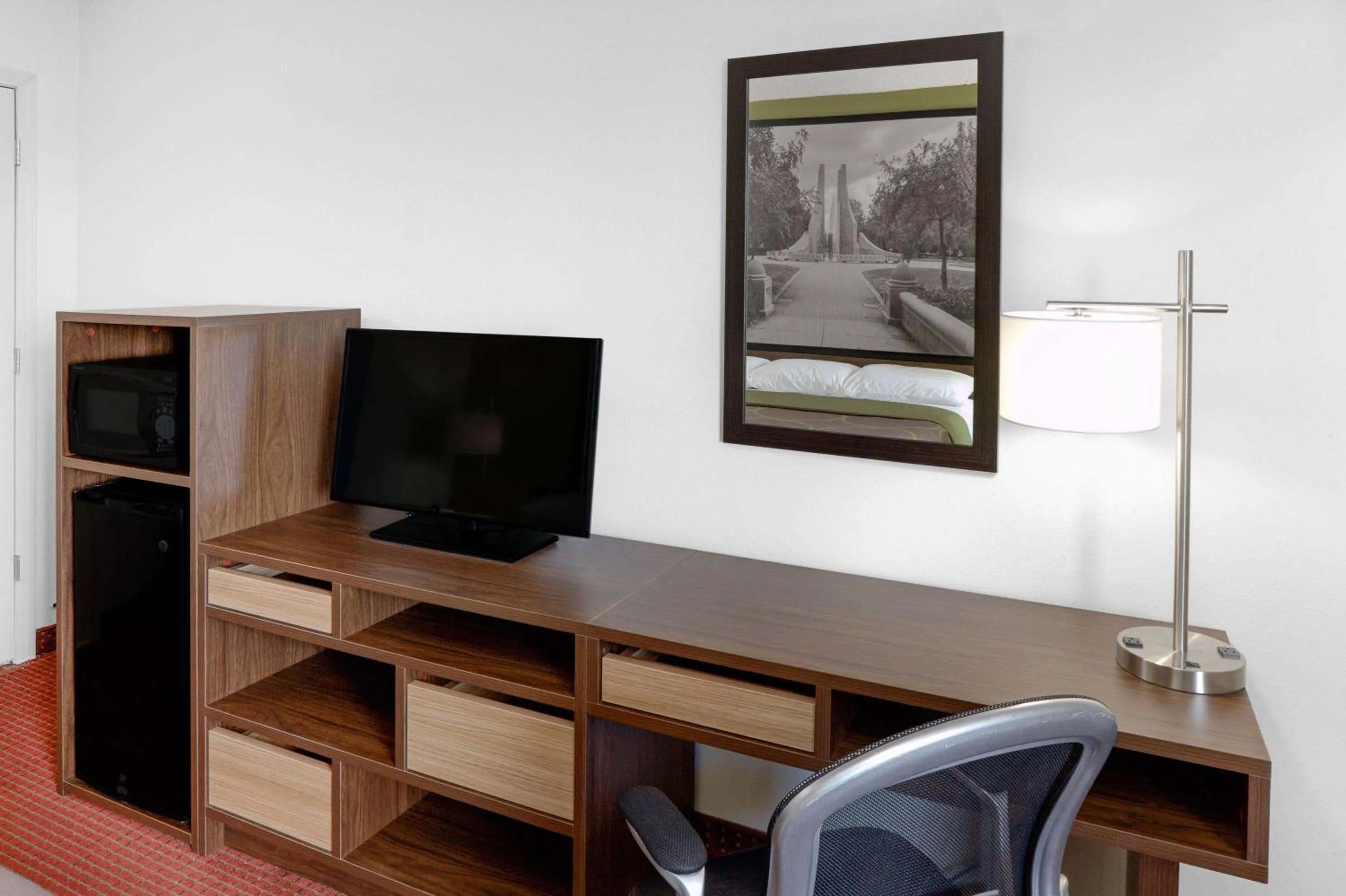 Business facilities in Super 8 by Wyndham Lafayette