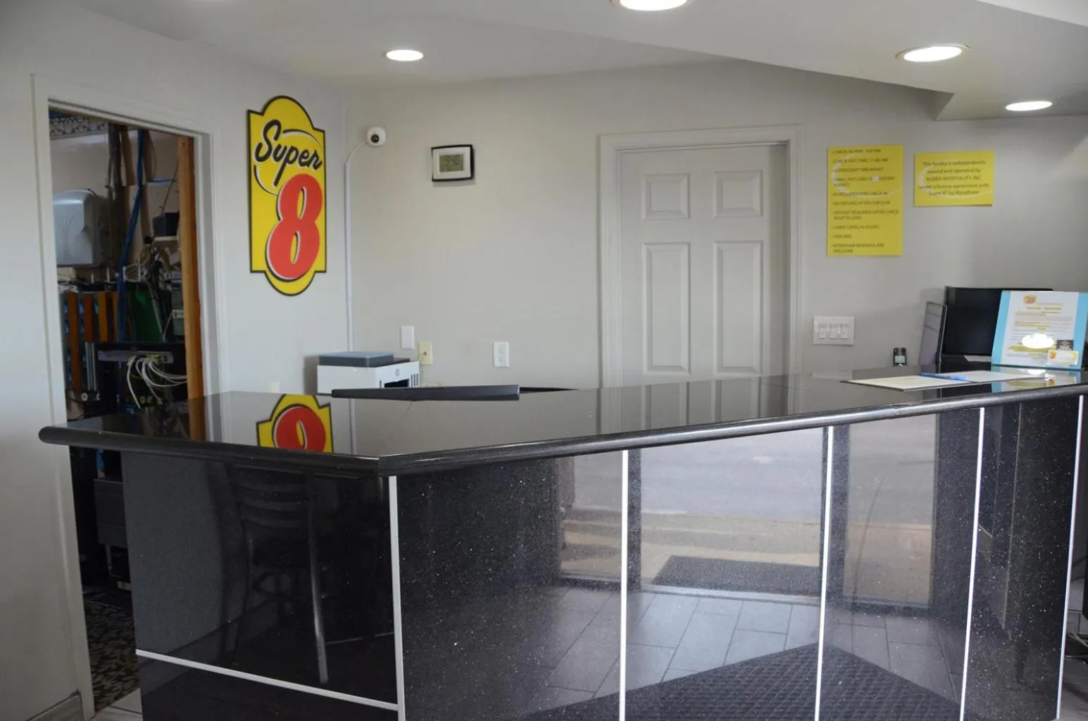 Lobby or reception in Super 8 by Wyndham Lafayette