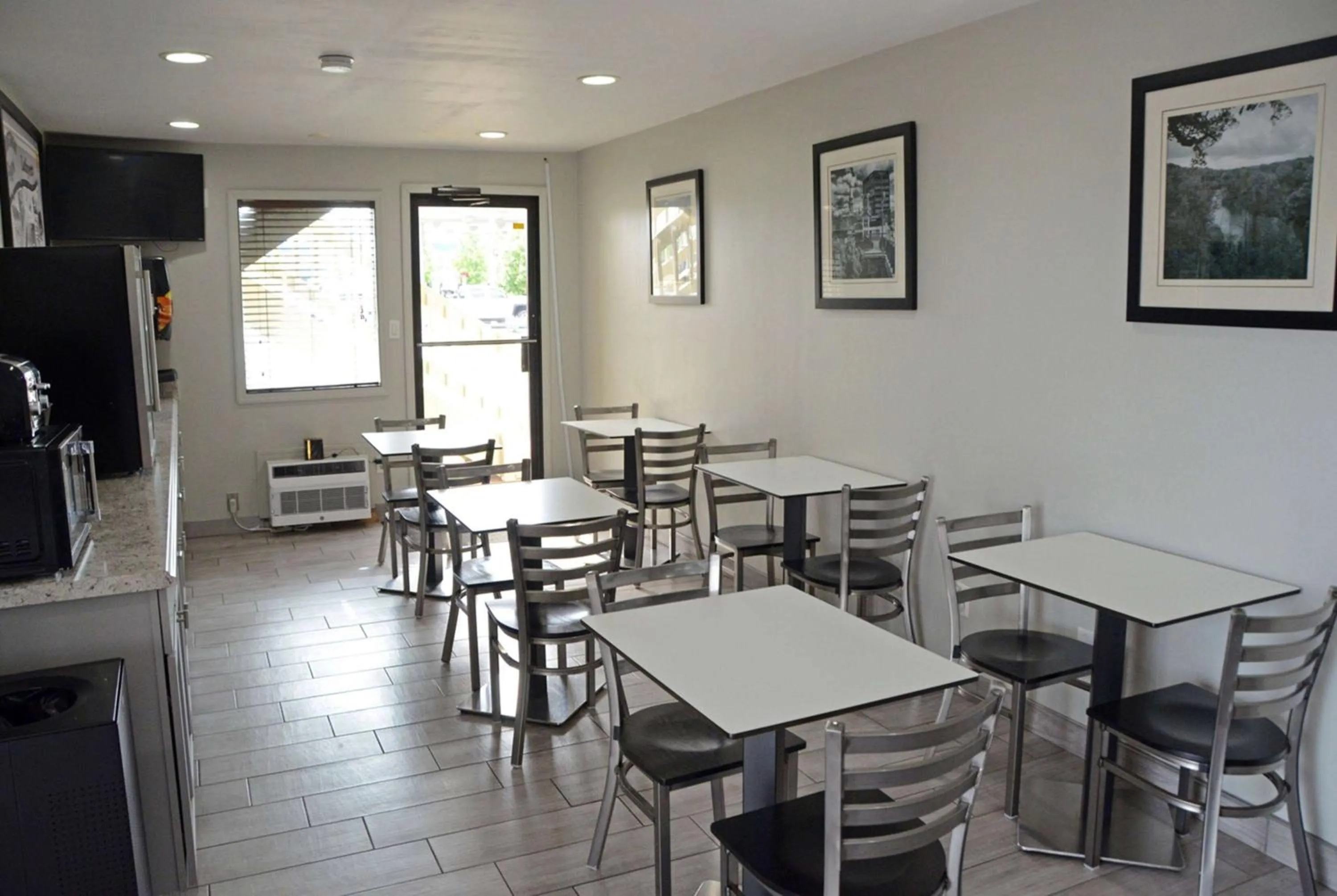 Breakfast in Super 8 by Wyndham Lafayette