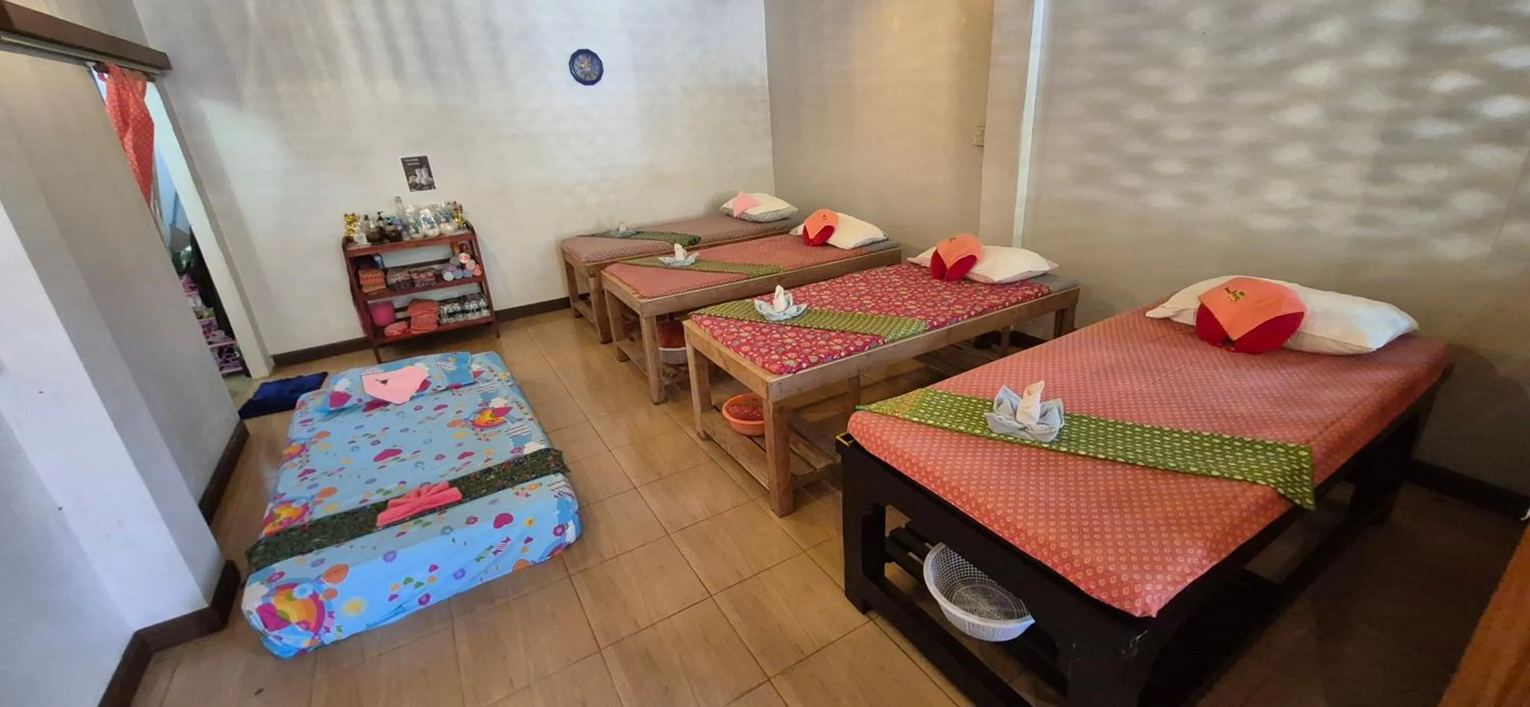 Massage, Bed in The Peace Tara House