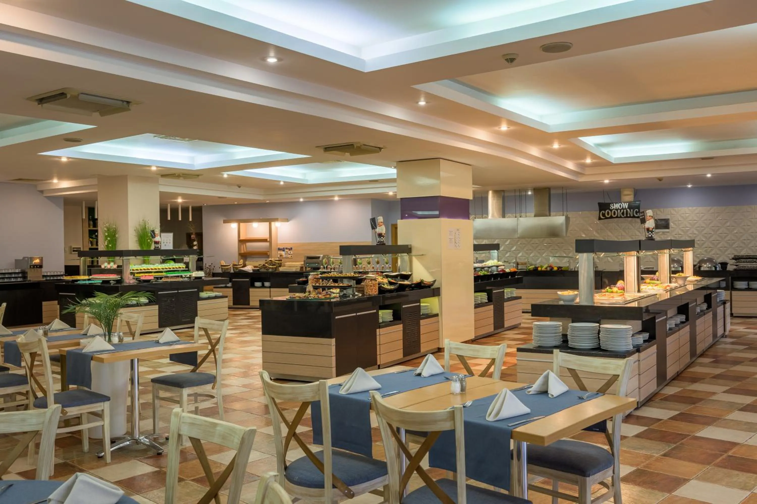 Restaurant/places to eat in Kristal Hotel - All inclusive - Fully renovated rooms 2025
