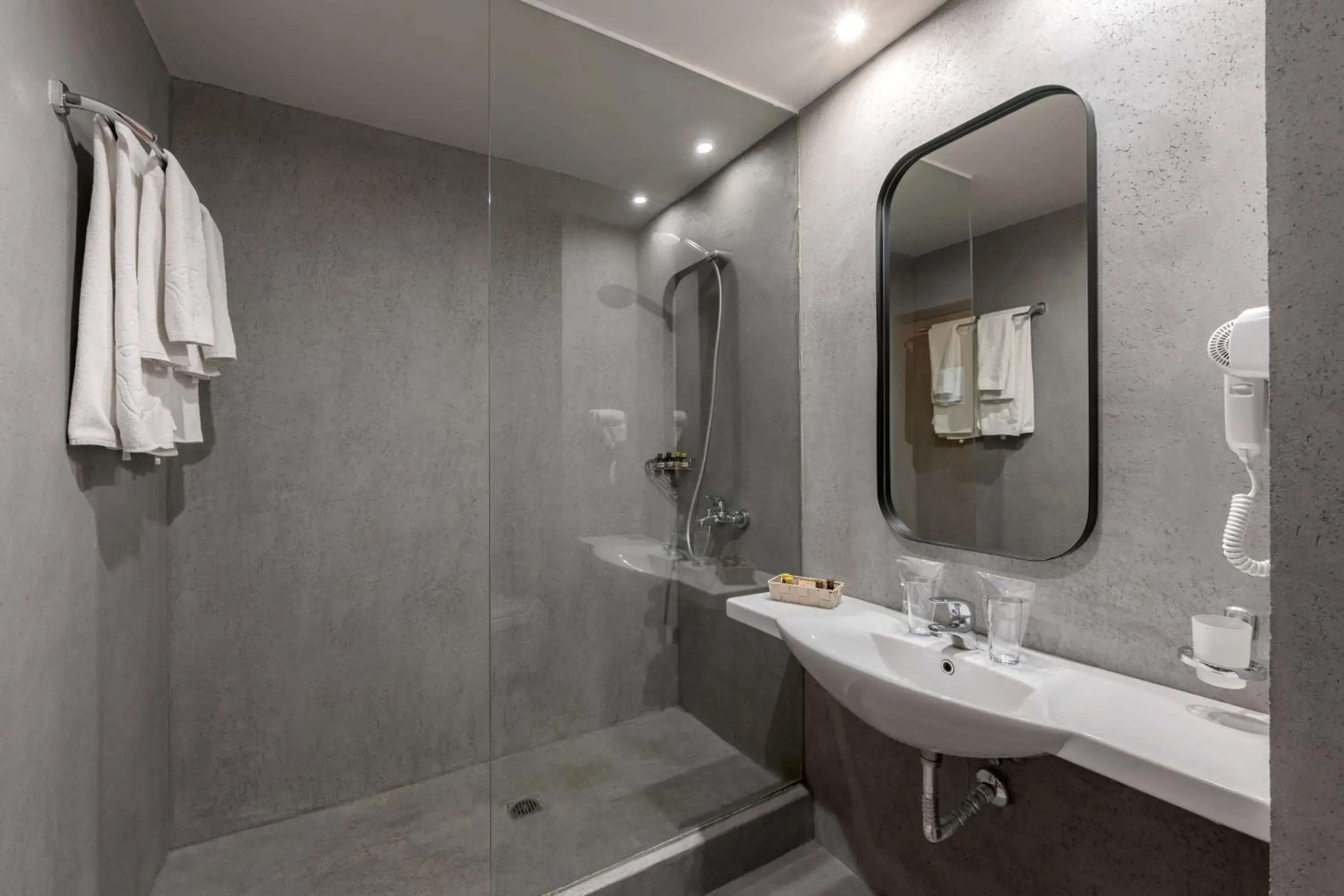 Deluxe Twin Room with Sea View in Kristal Hotel - All inclusive - Fully renovated Deluxe Twin Room with Sea View in Kristal Hotel - All inclusive - Fully renovated