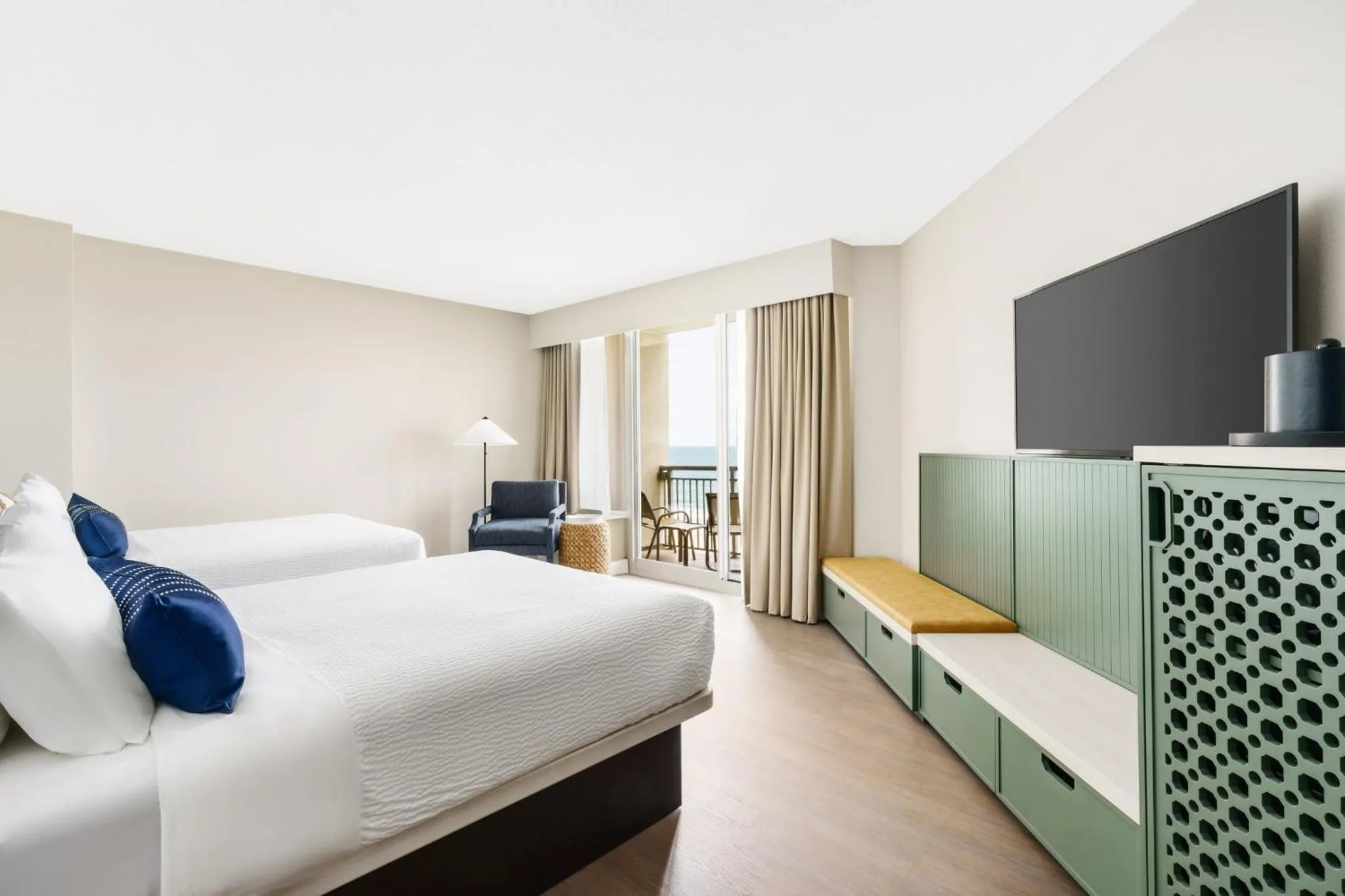 Photo of the whole room, Bed in Holiday Inn Resort Lumina on Wrightsville Beach by IHG