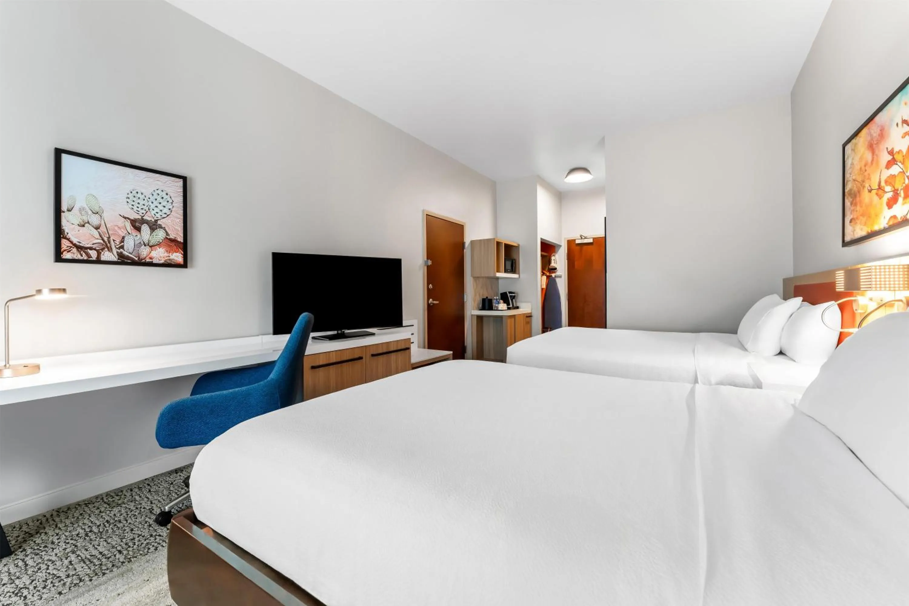 Bed in Hilton Garden Inn Warner Robins