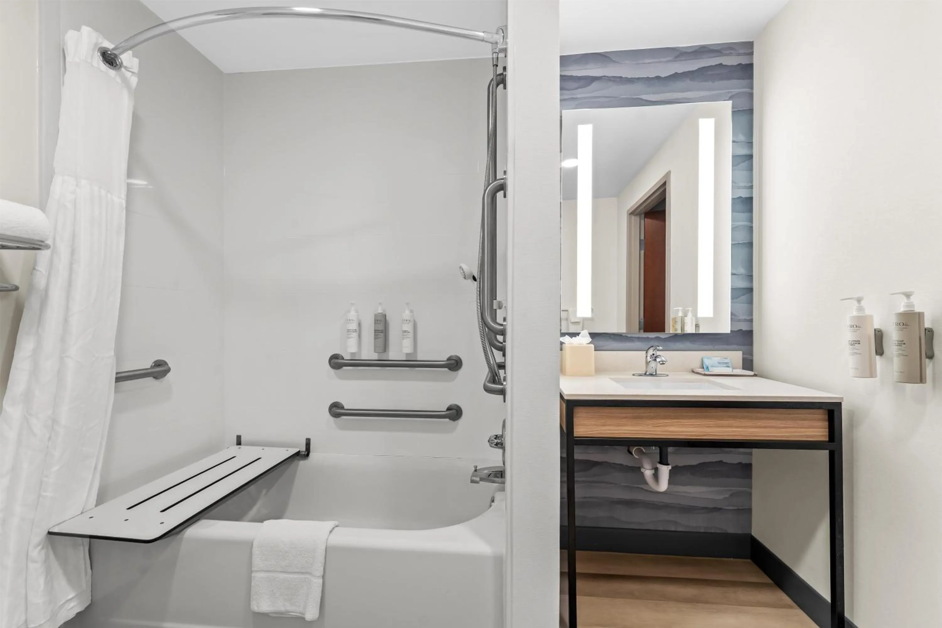 Bathroom in Hilton Garden Inn Warner Robins