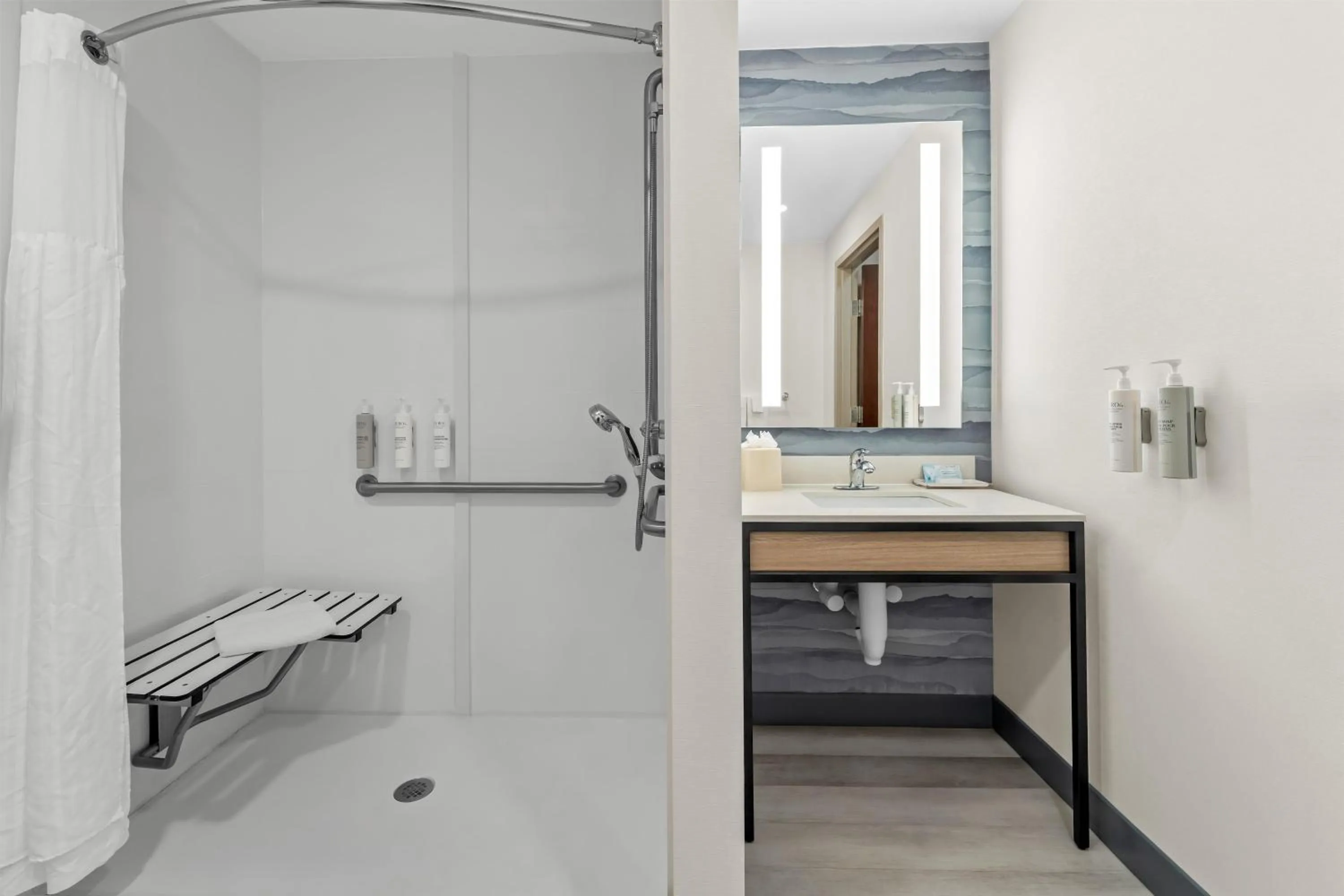 Bathroom in Hilton Garden Inn Warner Robins