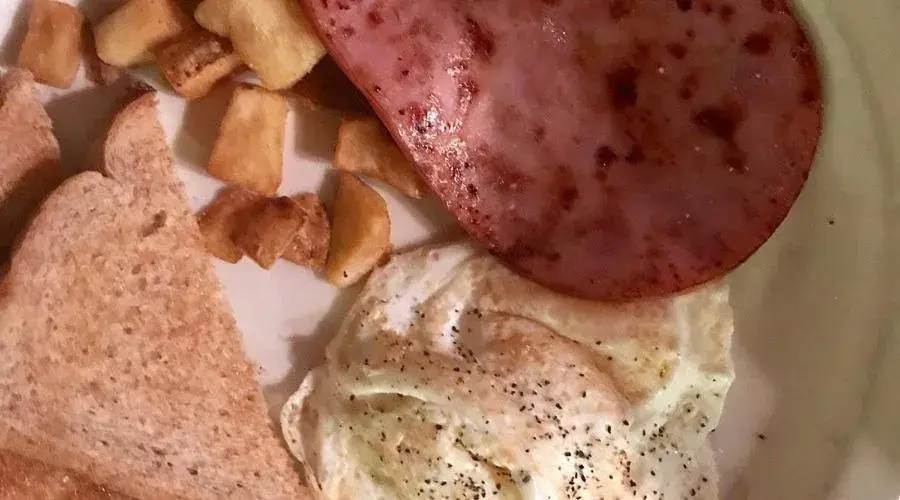 Breakfast in Holiday Inn Poplar Bluff by IHG Breakfast in Holiday Inn Poplar Bluff by IHG