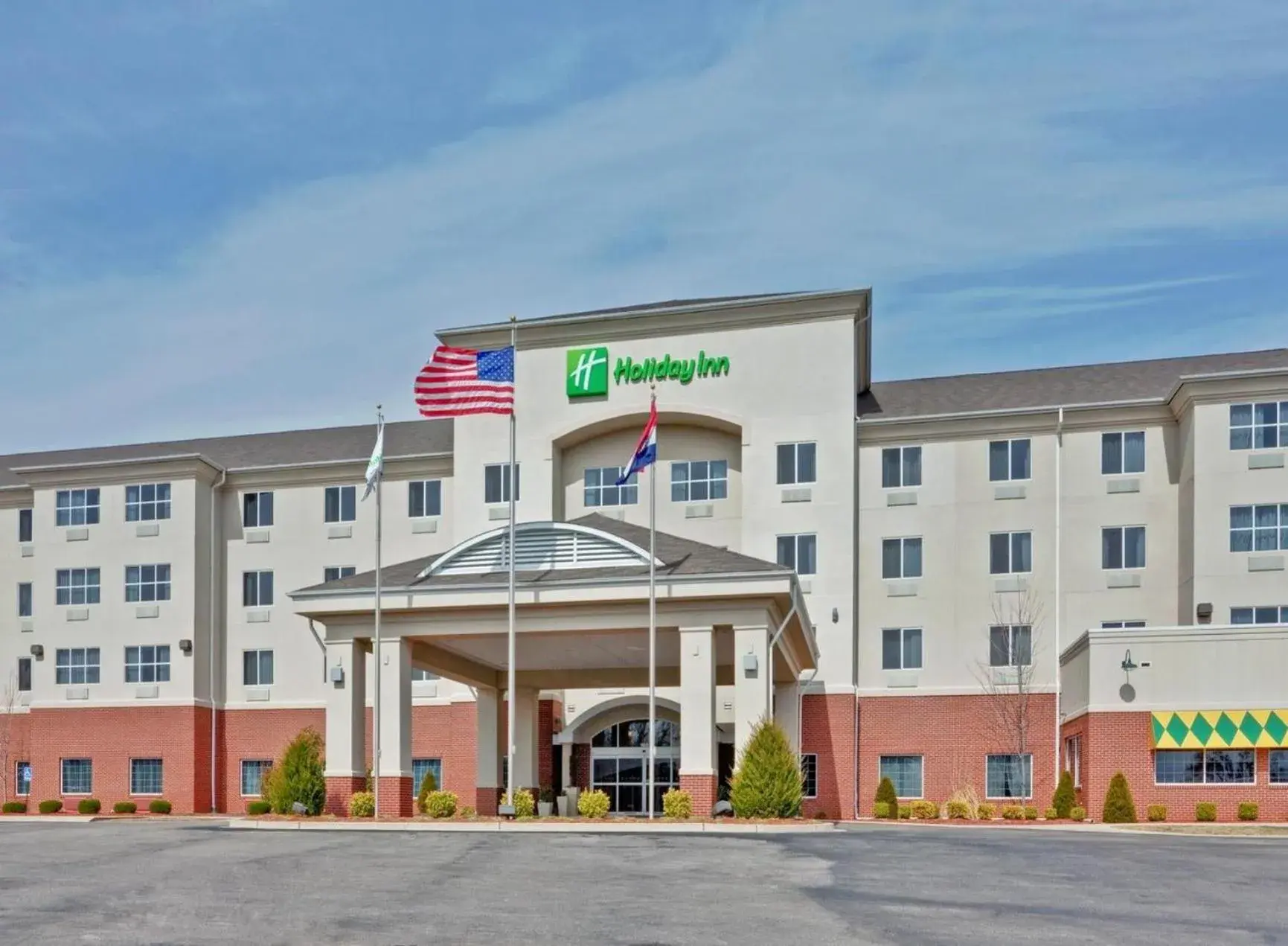 Property building in Holiday Inn Poplar Bluff by IHG Property building in Holiday Inn Poplar Bluff by IHG