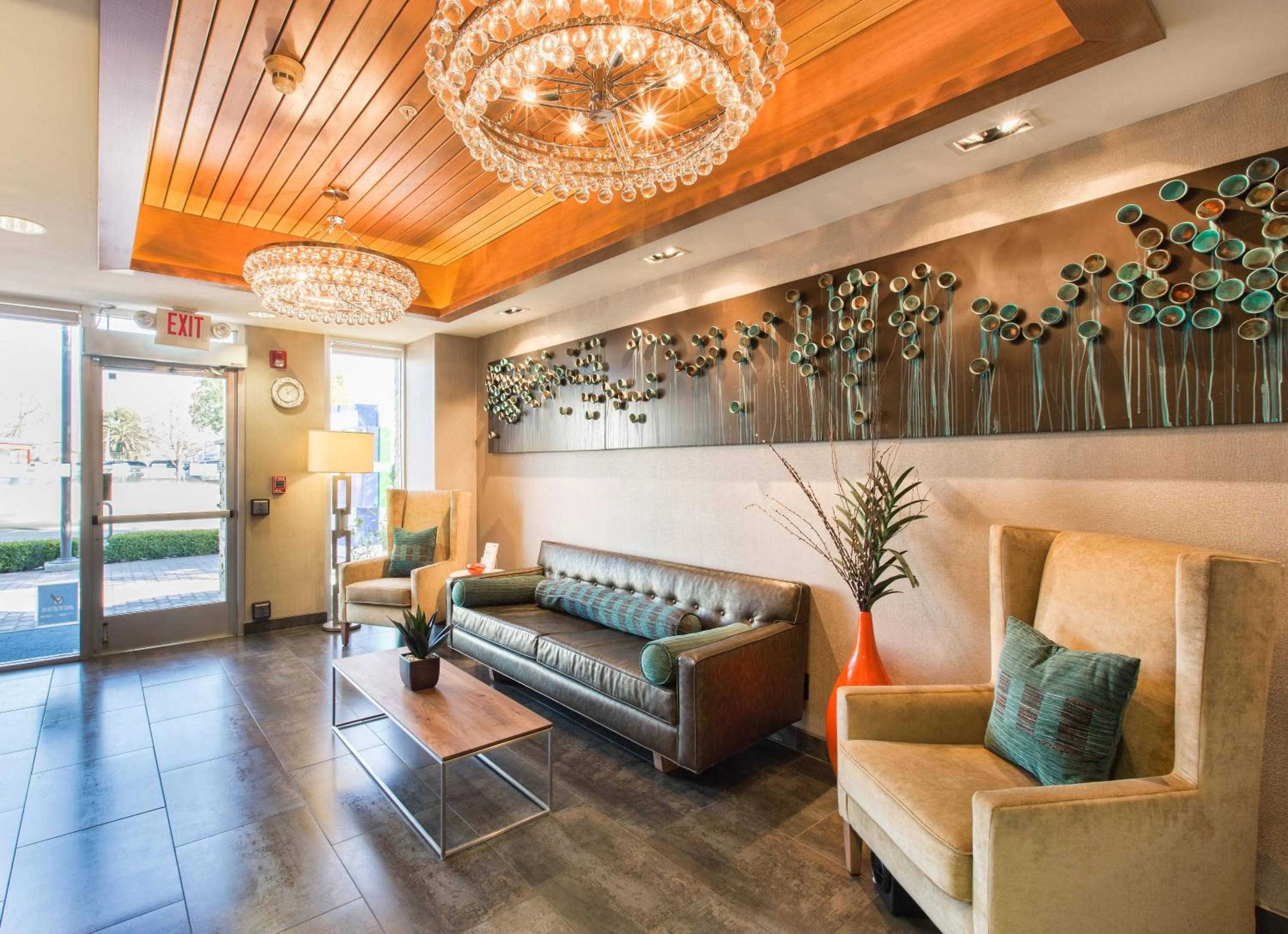 Property building in Holiday Inn Express Redwood City Central by IHG