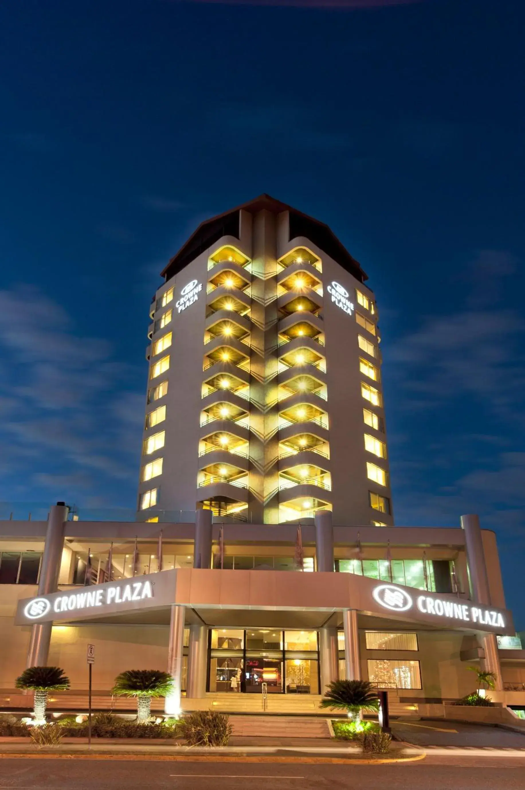 Property building in Crowne Plaza Santo Domingo by IHG Property building in Crowne Plaza Santo Domingo by IHG
