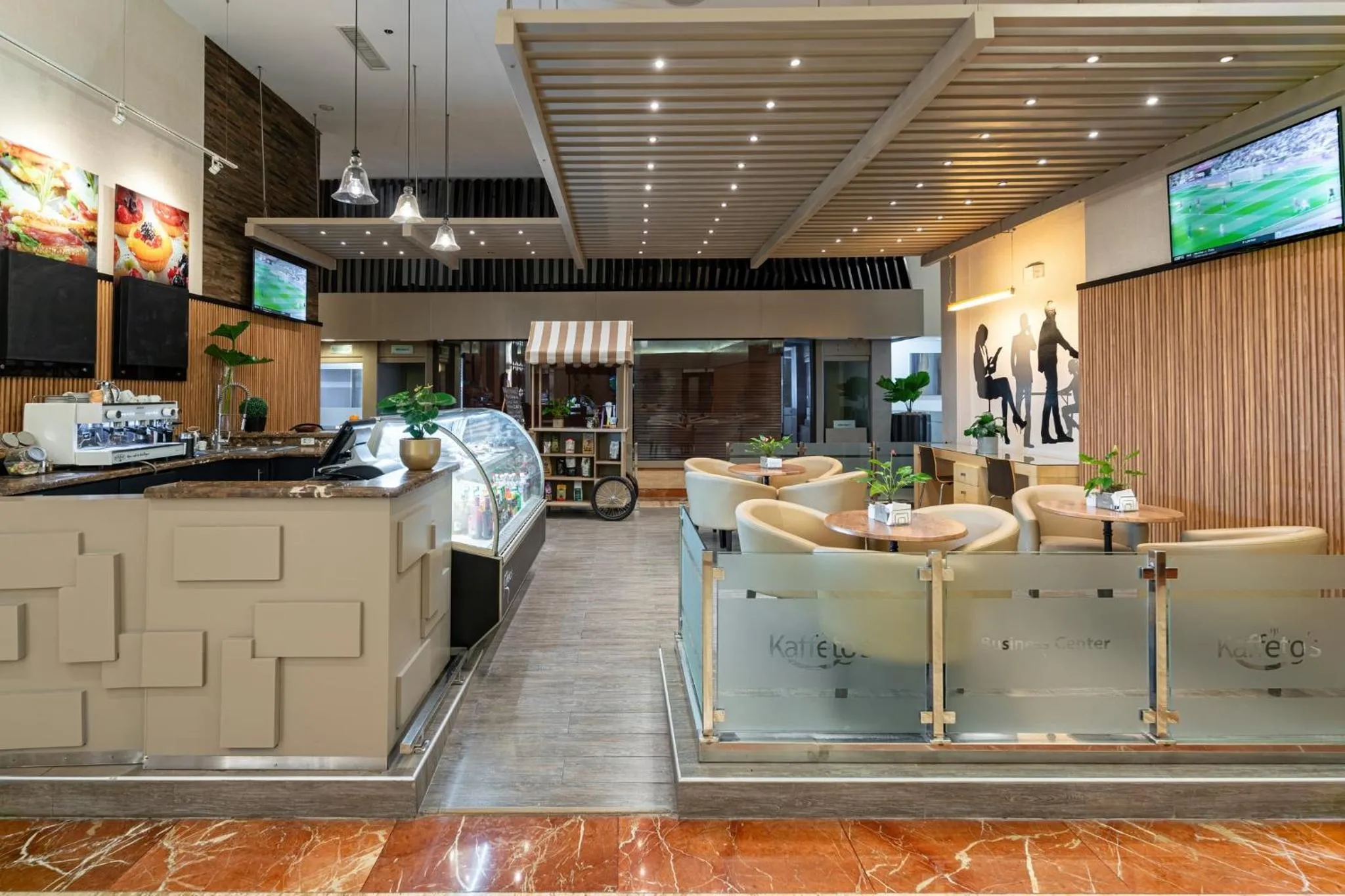 Coffee/tea facilities in Crowne Plaza Santo Domingo by IHG