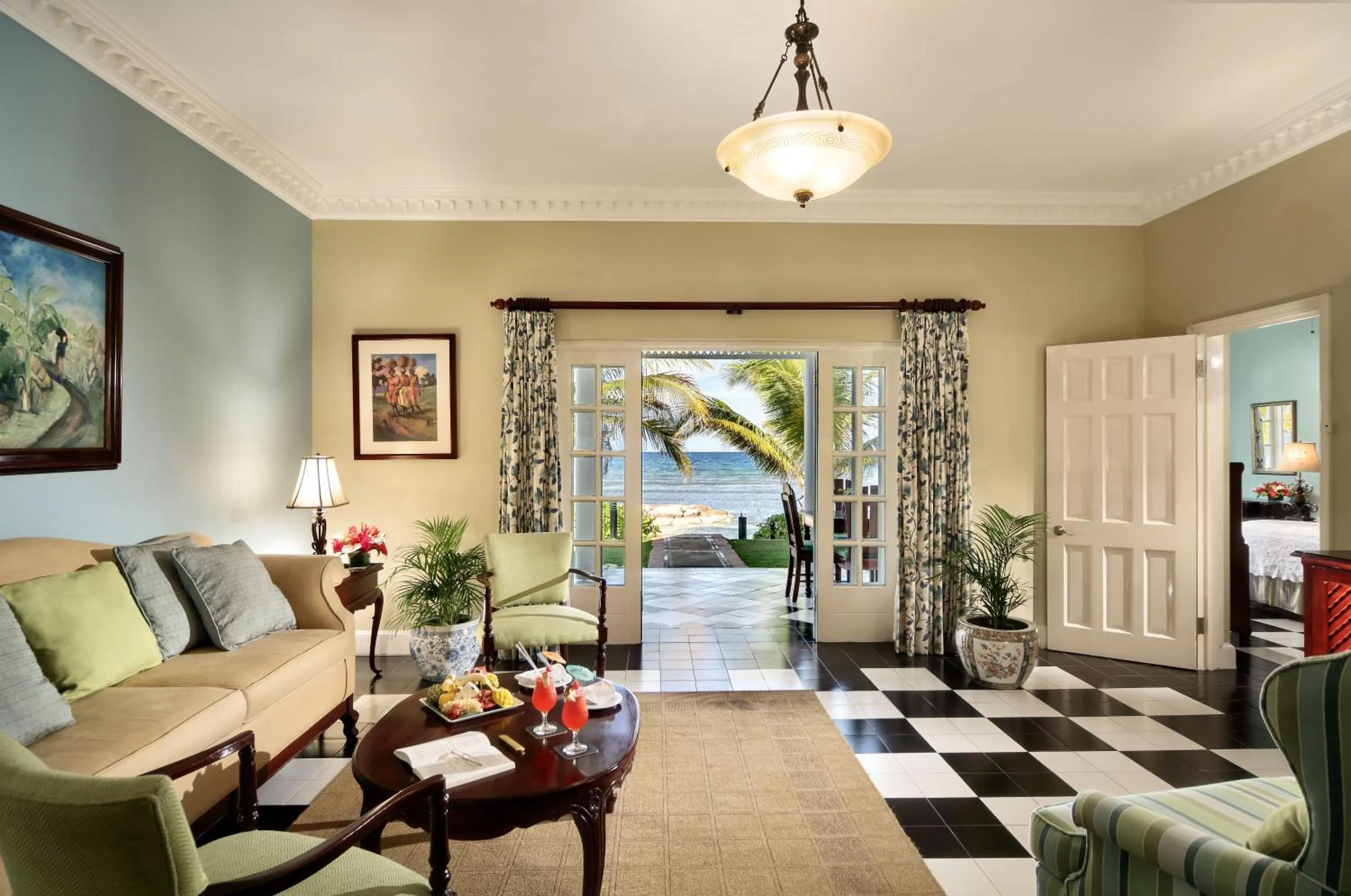 Seating area in Half Moon