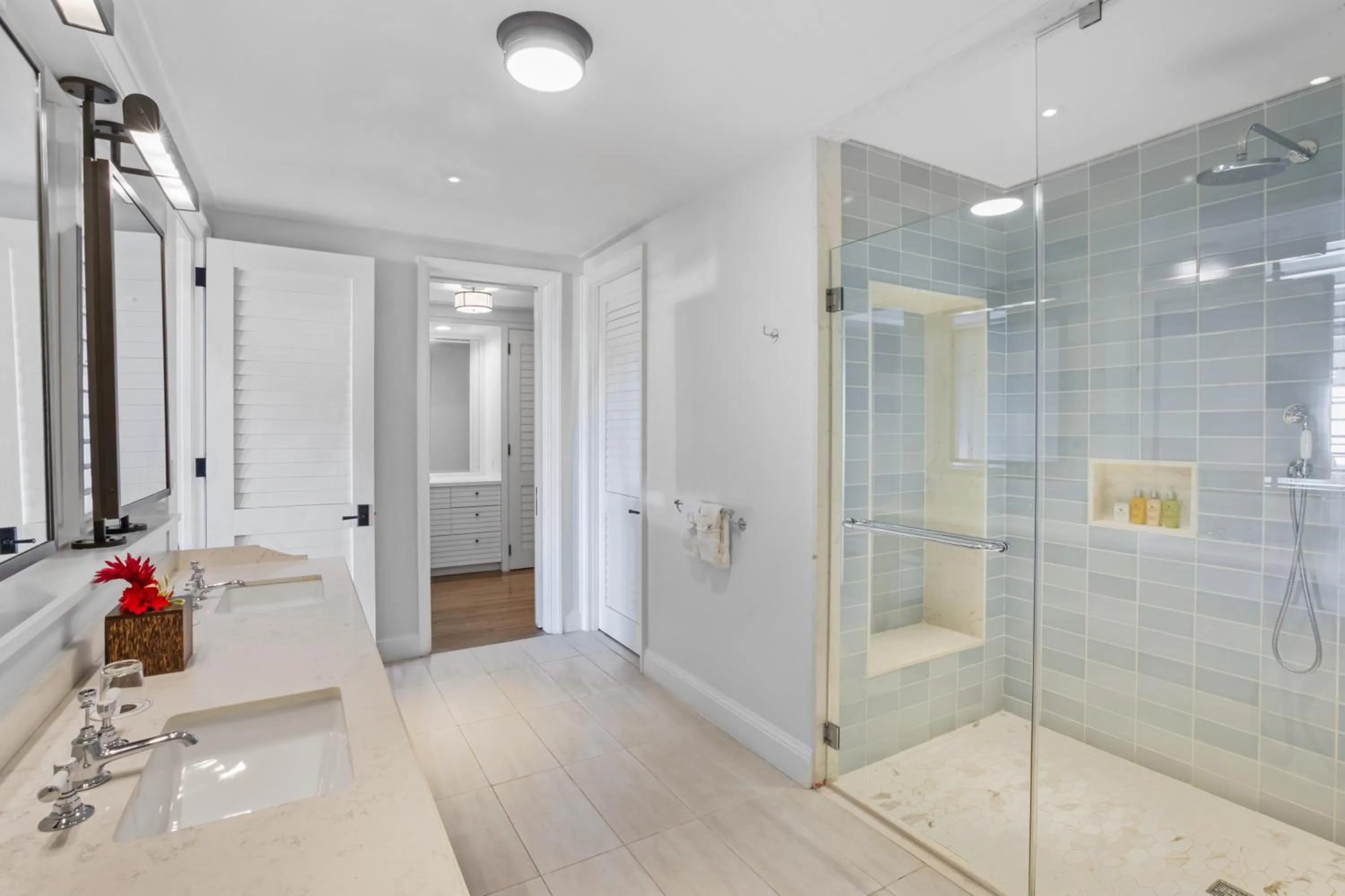 Bathroom in Half Moon