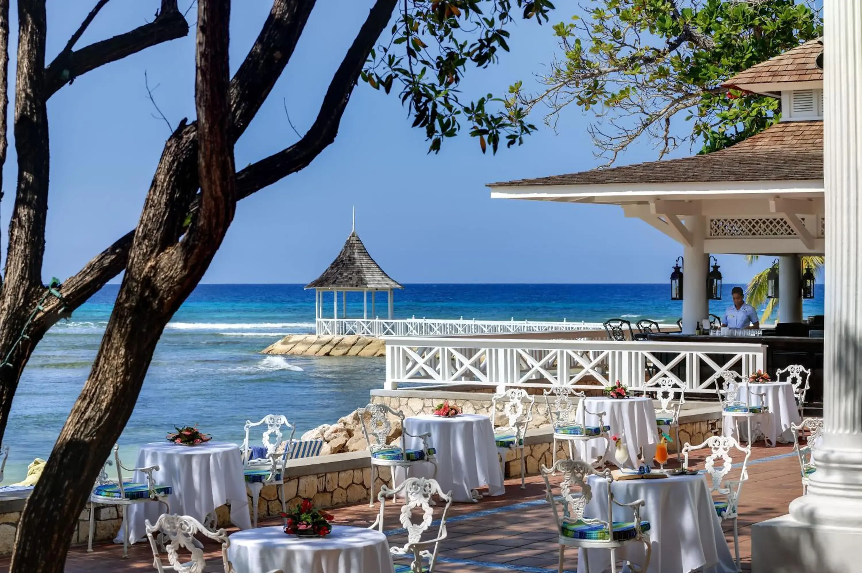 Restaurant/places to eat in Half Moon Restaurant/places to eat in Half Moon