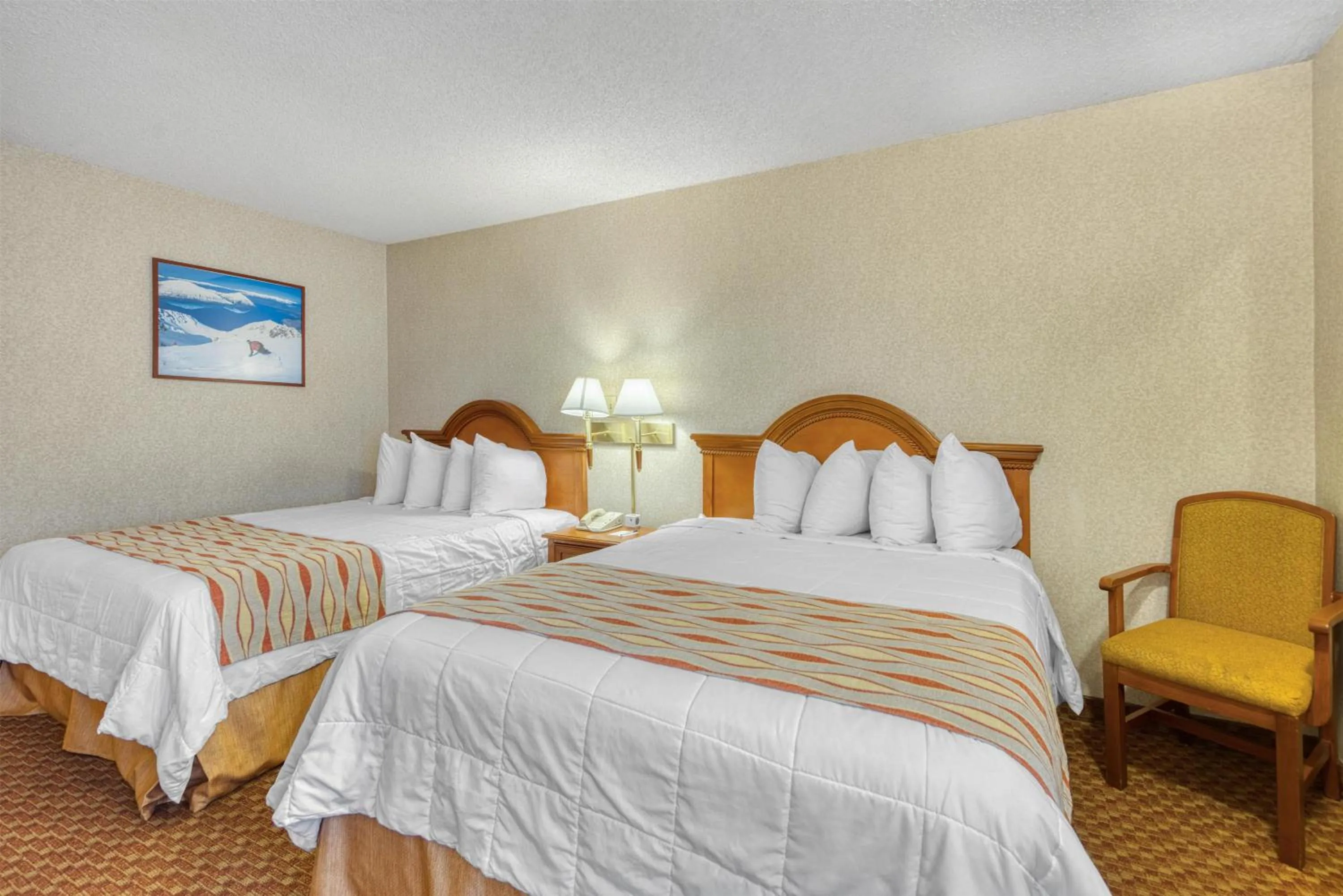 Bedroom, Bed in SureStay Plus Hotel by Best Western Reno Airport