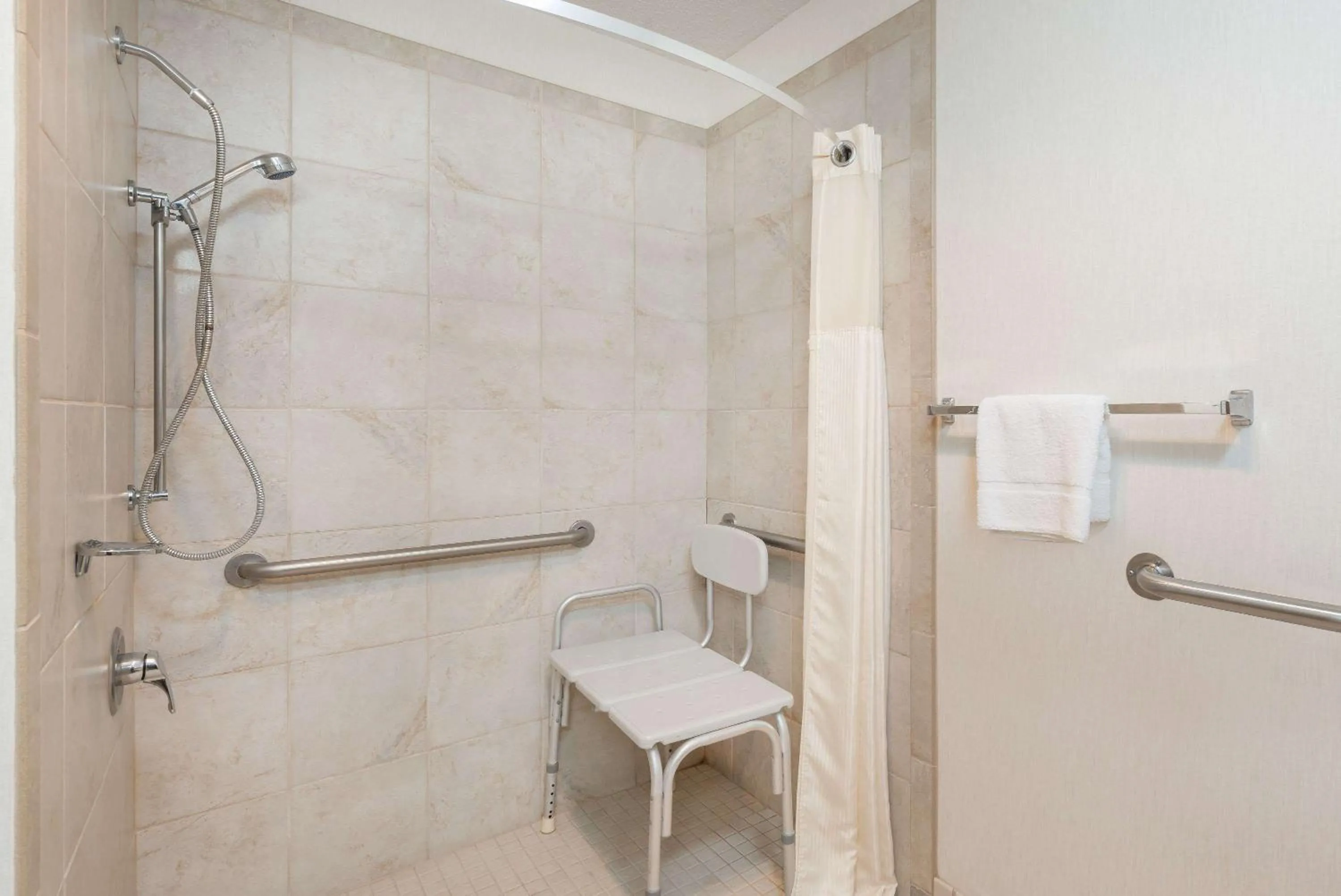 Bathroom in Baymont by Wyndham Hot Springs