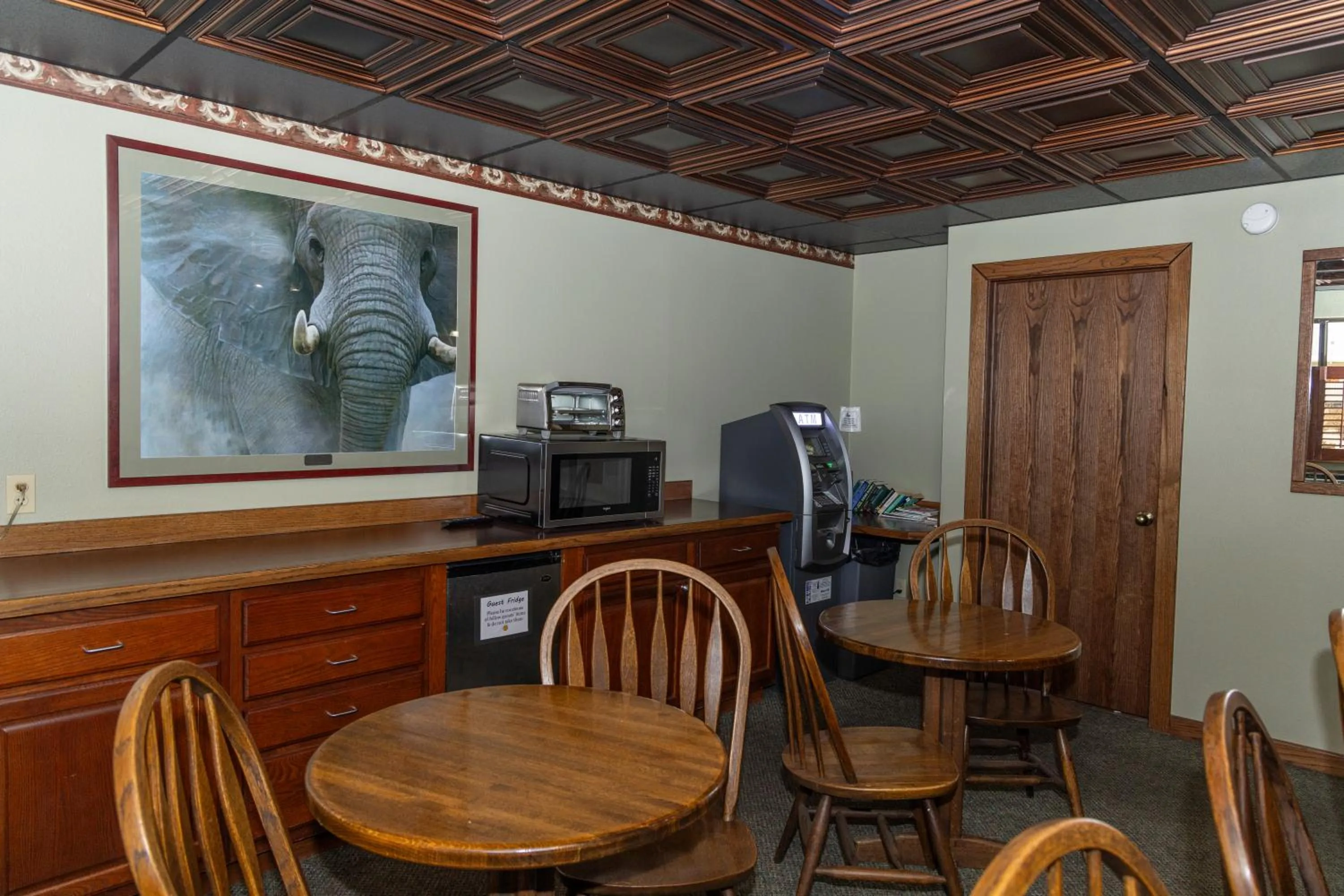 Business facilities in Rocker Inn