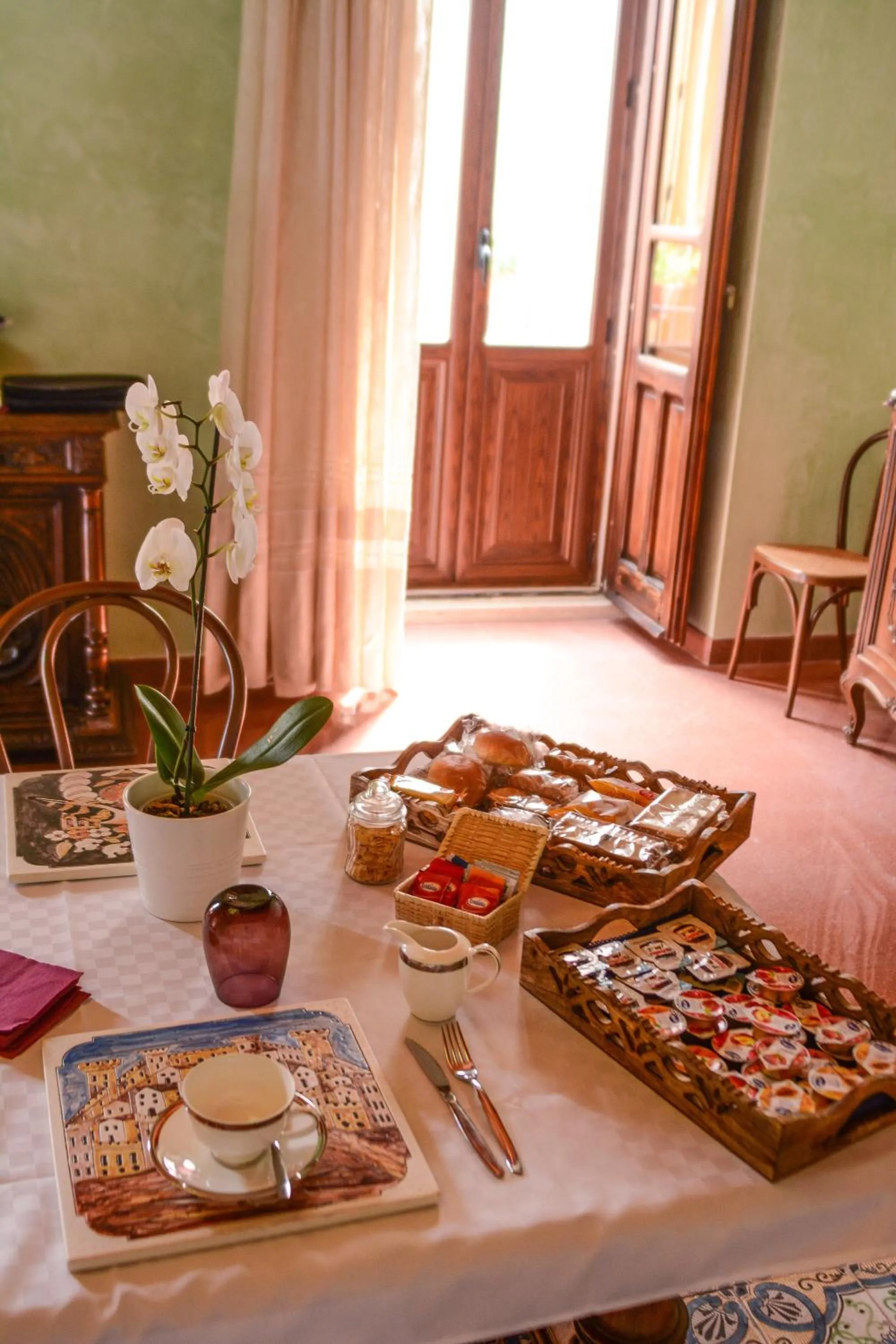 Continental breakfast in Palazzo Candida B&B