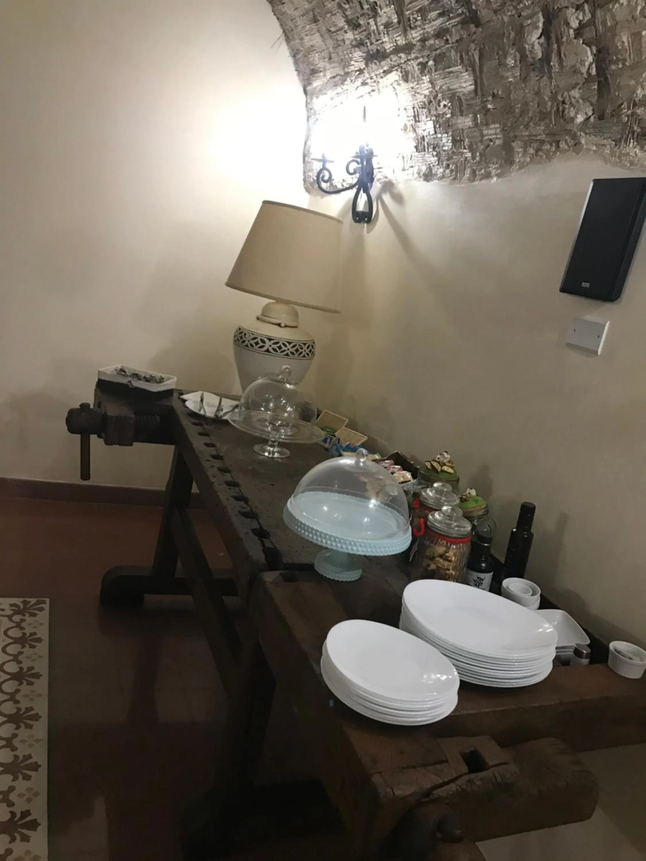 Breakfast in Palazzo Candida B&B
