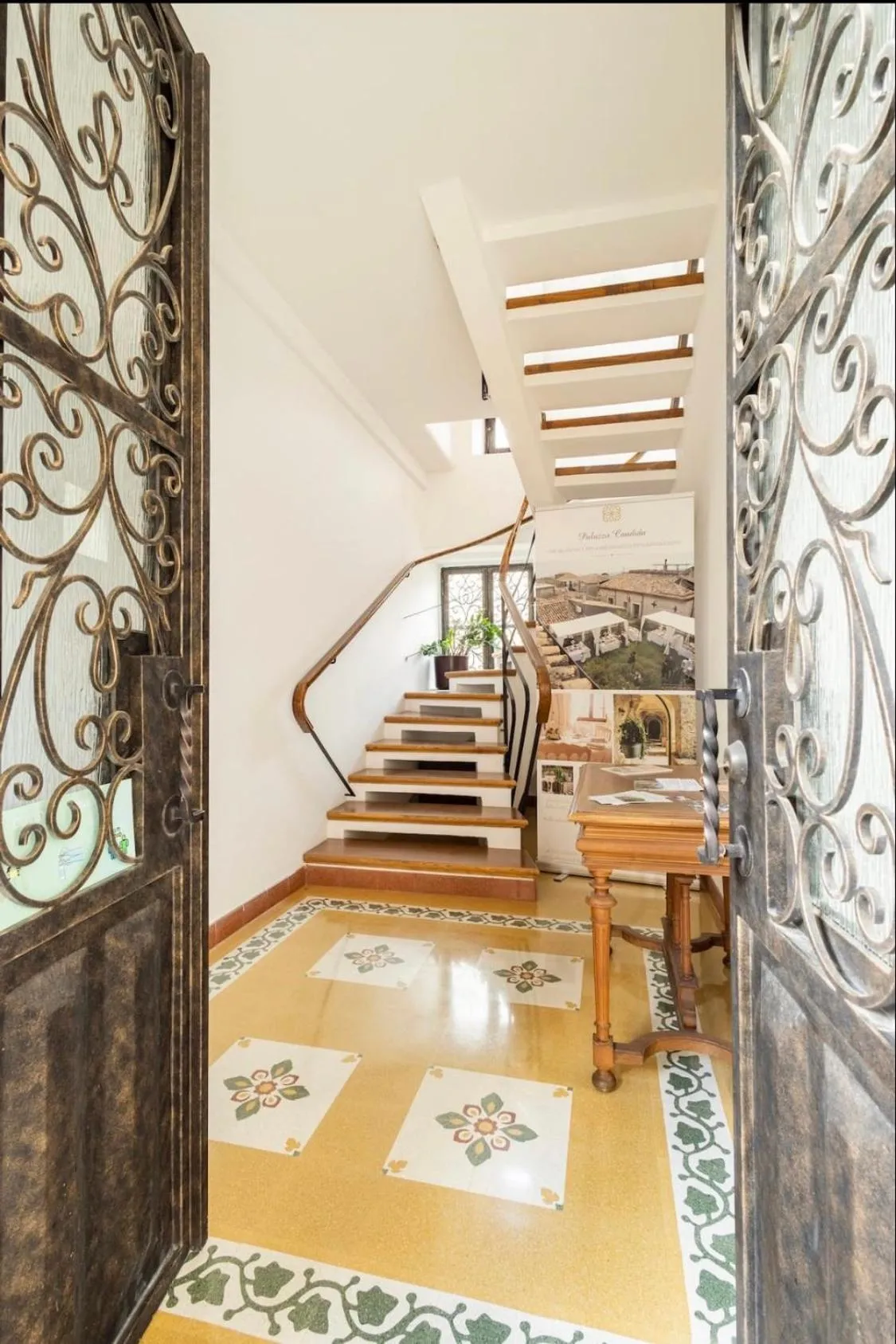 Palazzo Candida B&B