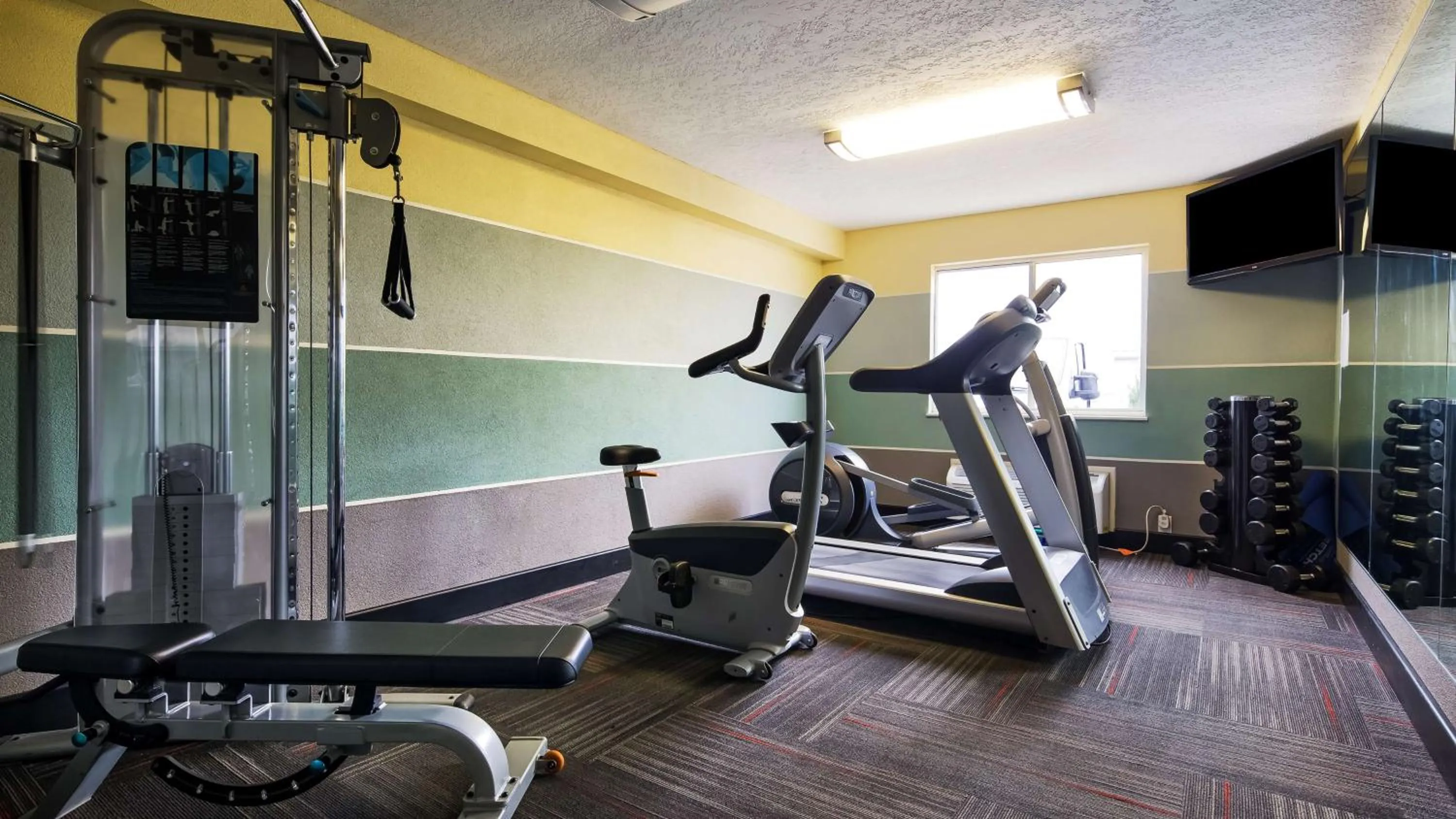 Fitness centre/facilities in Best Western Norwalk