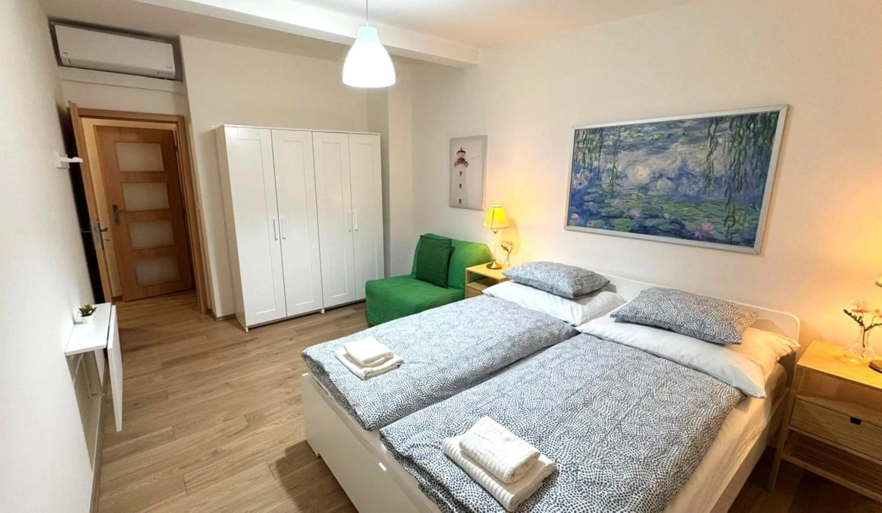 Bed in City Castle Aparthotel