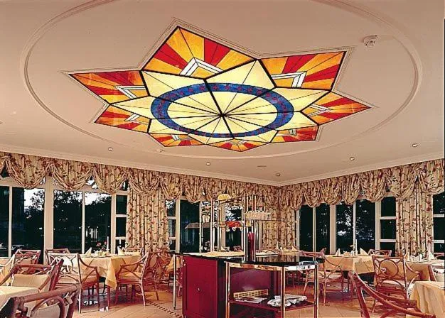 Restaurant/places to eat in Usedom Palace