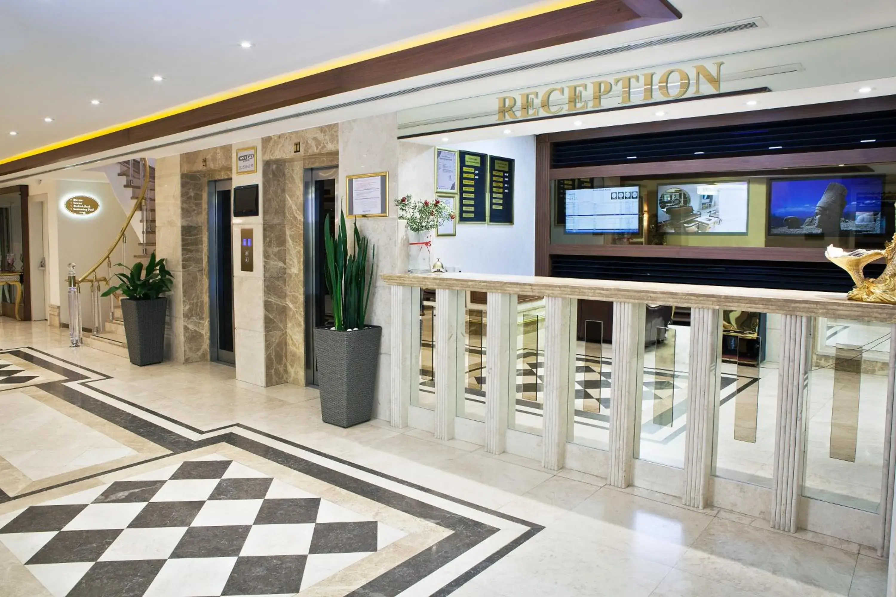 Lobby or reception in Grand Asiyan Hotel Lobby or reception in Grand Asiyan Hotel
