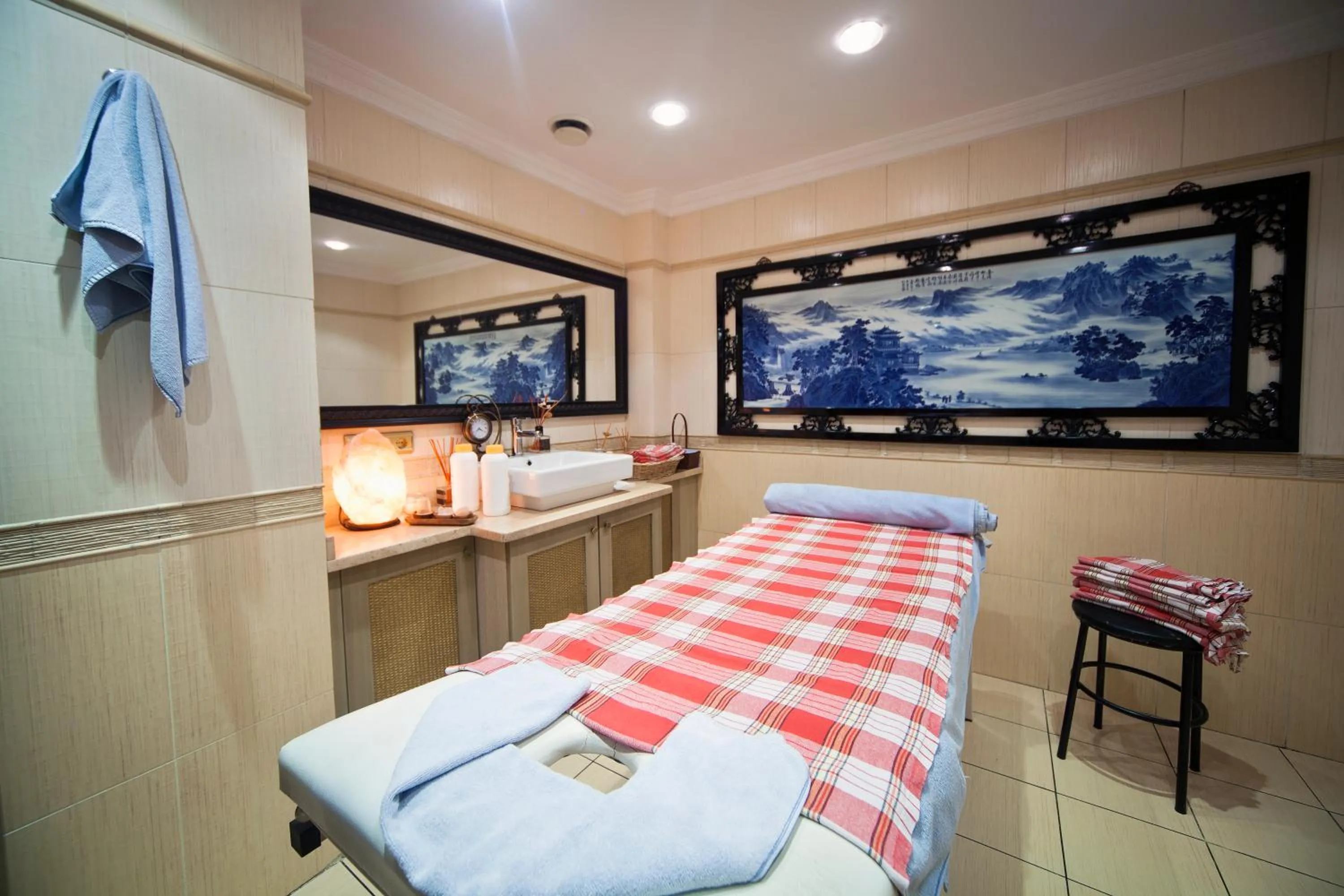 Spa and wellness centre/facilities, Bed in Grand Asiyan Hotel