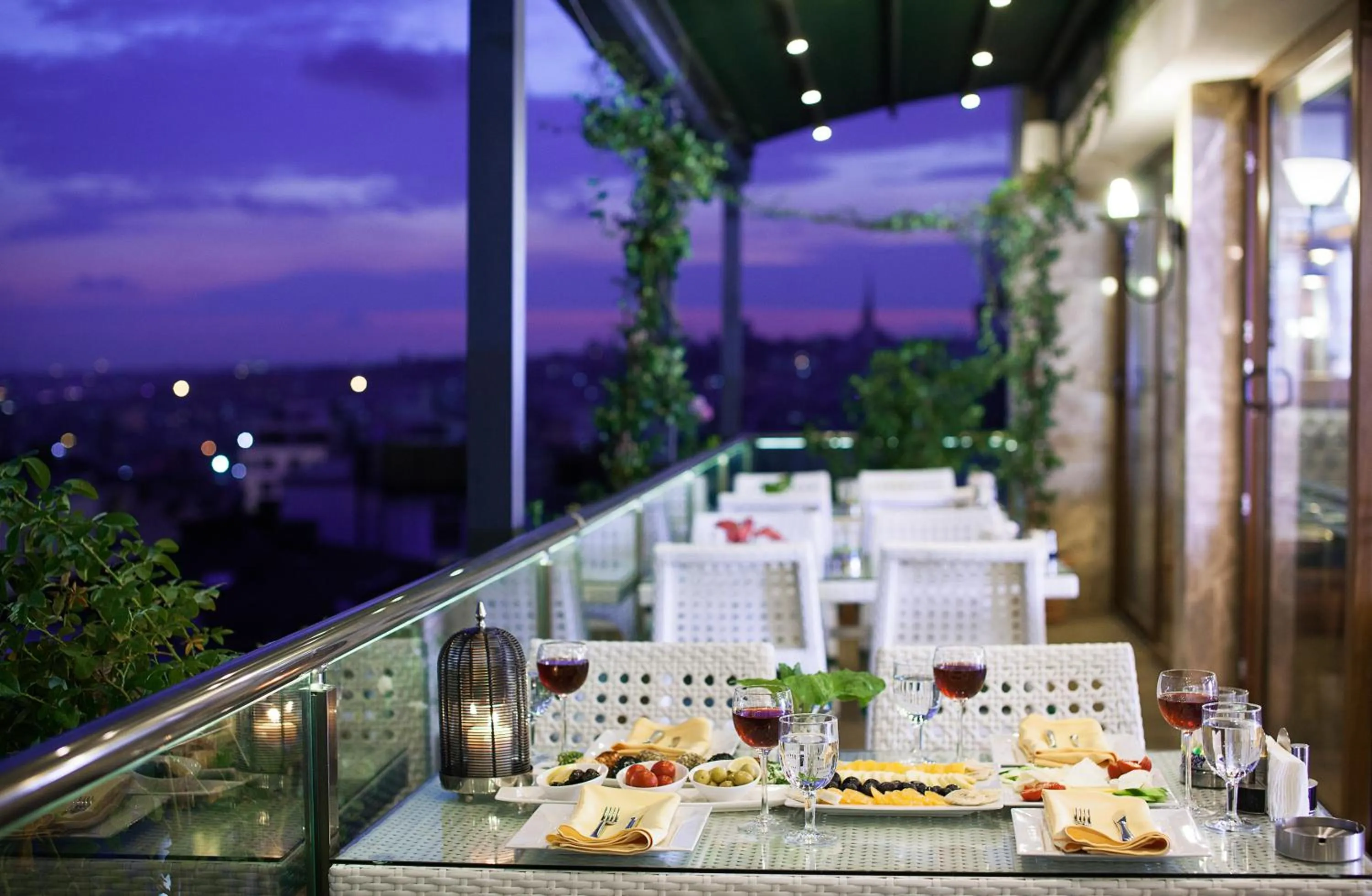 Balcony/Terrace in Grand Asiyan Hotel