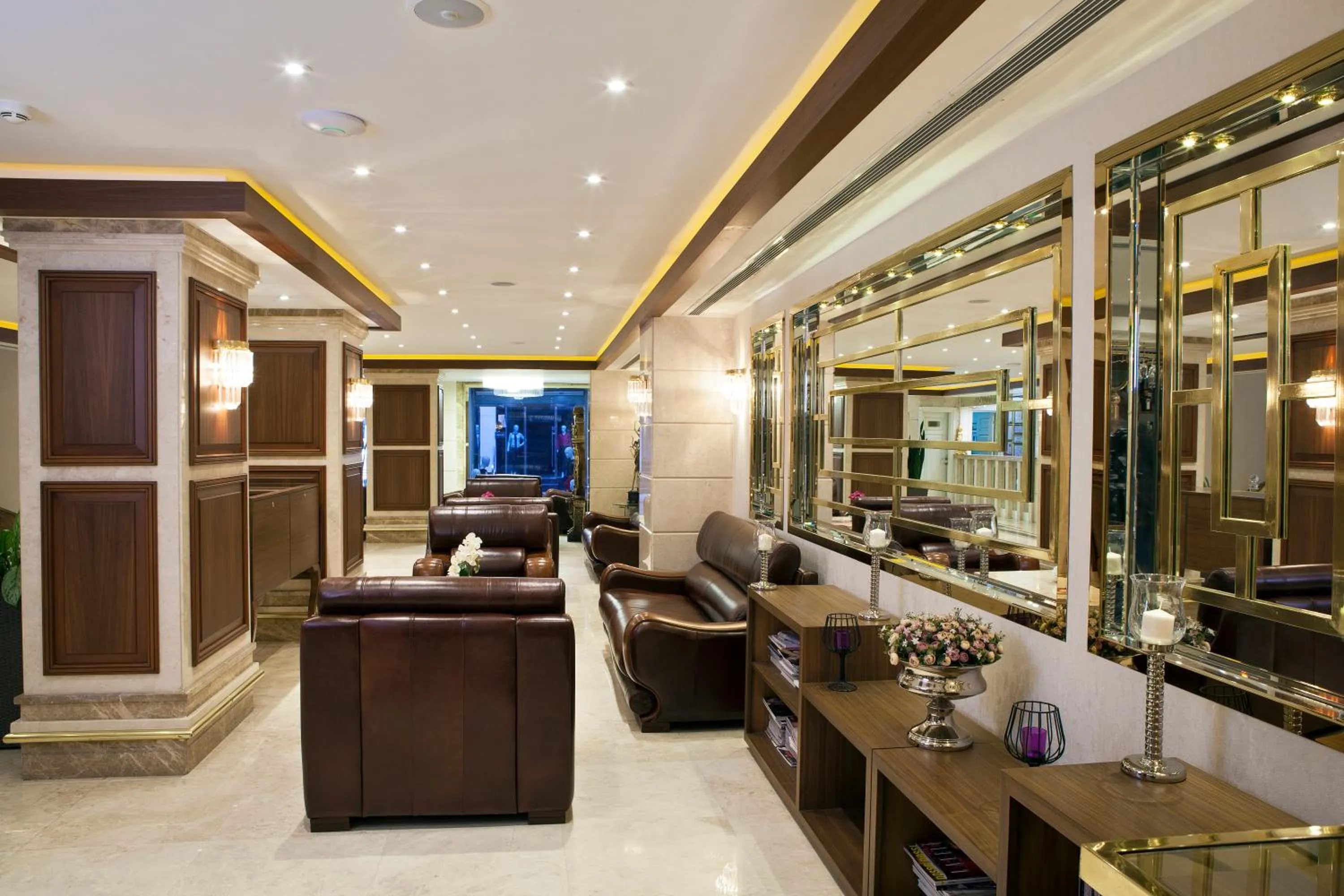 Lobby or reception in Grand Asiyan Hotel